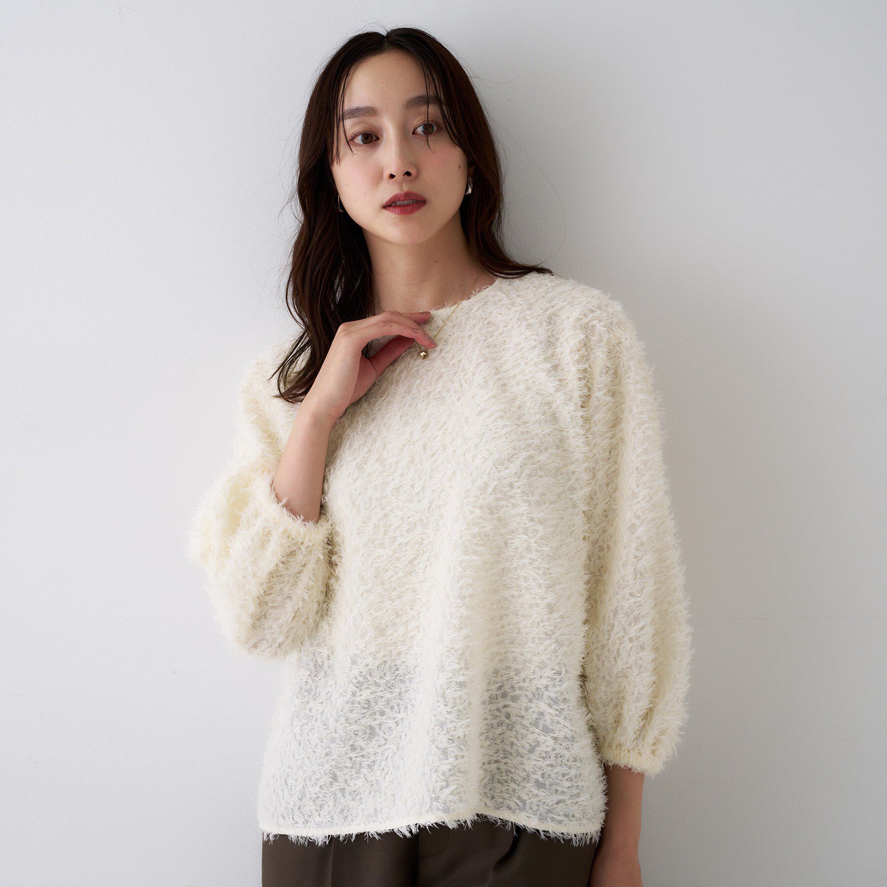 UNTITLED「【洗える/1枚で着映え】カットジャカードトップス」|シャツ・ブラウス|