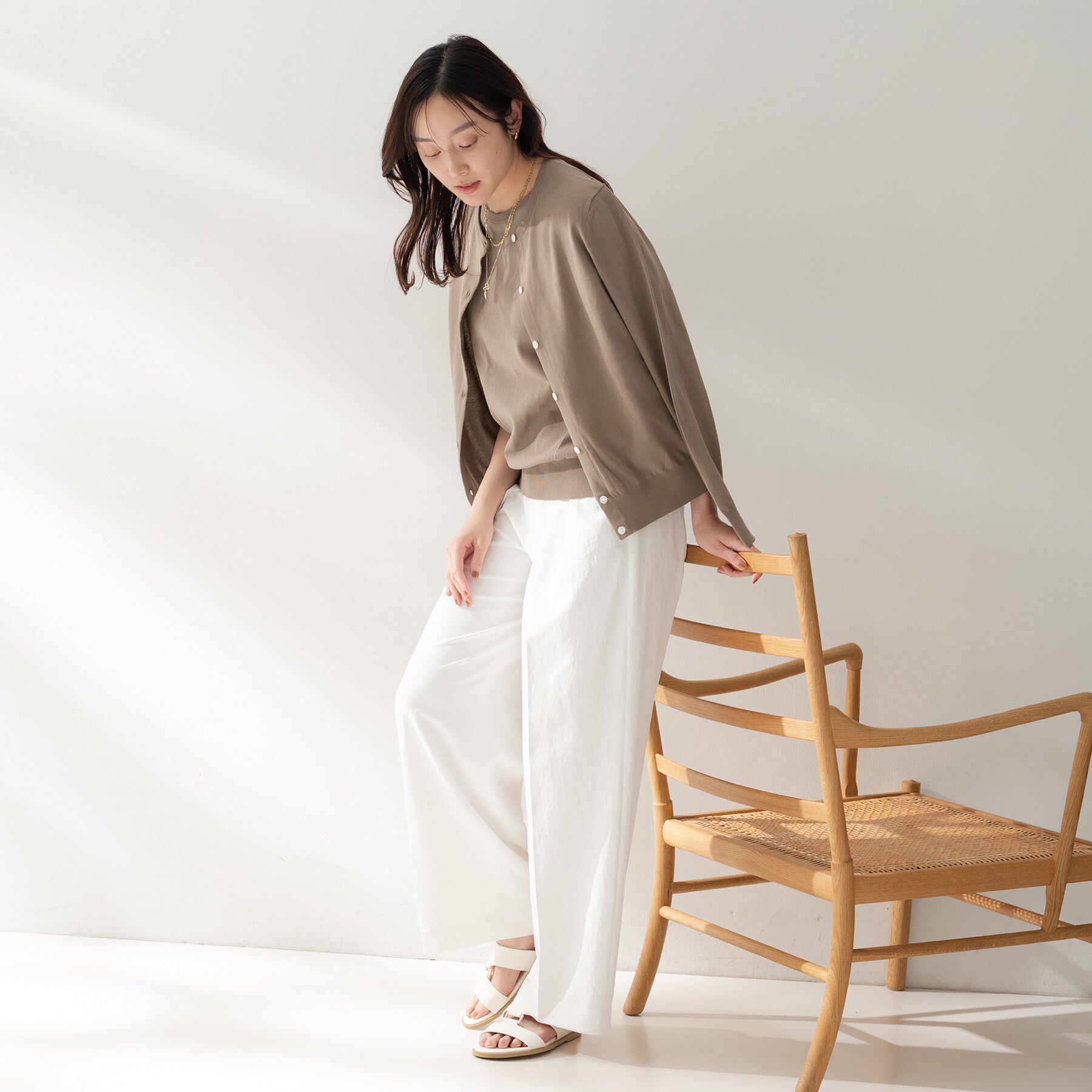 UNTITLED「コットンクルーネックカーディガン」|カーディガン|