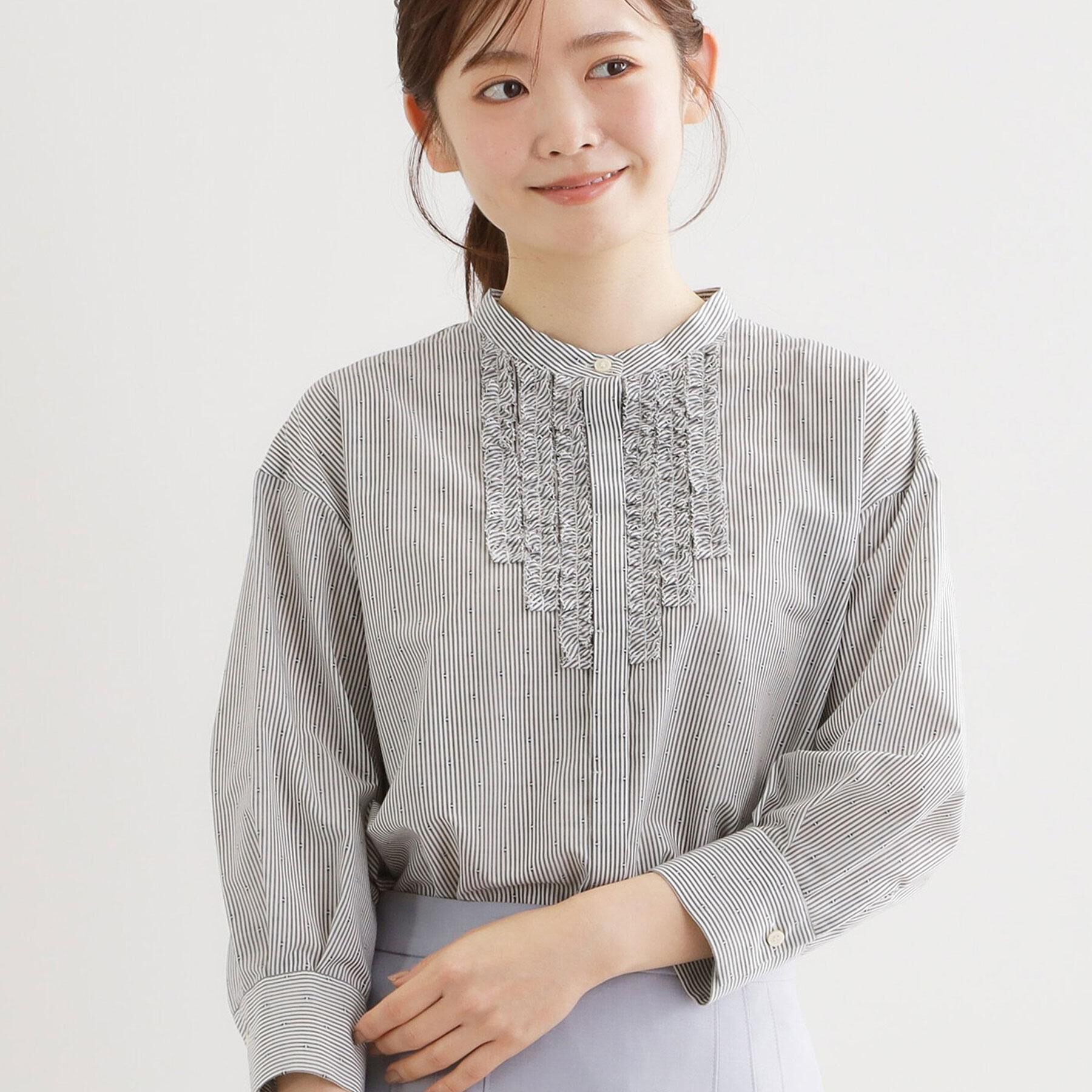 Reflect「【接触冷感】八分袖フロントフリルブラウス」|シャツ・ブラウス|ブラック(319)