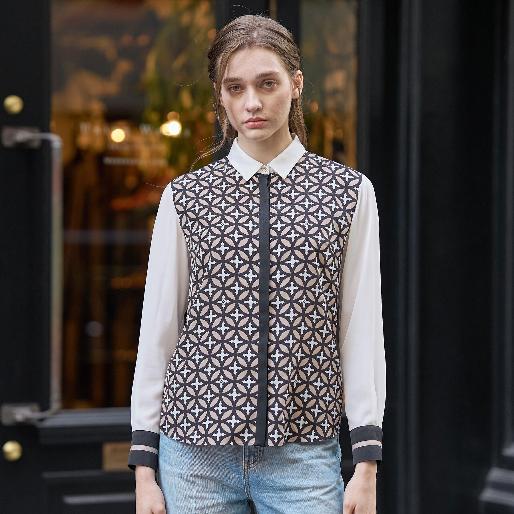 DRESSTERIOR「【着映え/ウォッシャブル】オーバーラップサークル コンビシャツ」|シャツ・ブラウス|グレージュ(150)