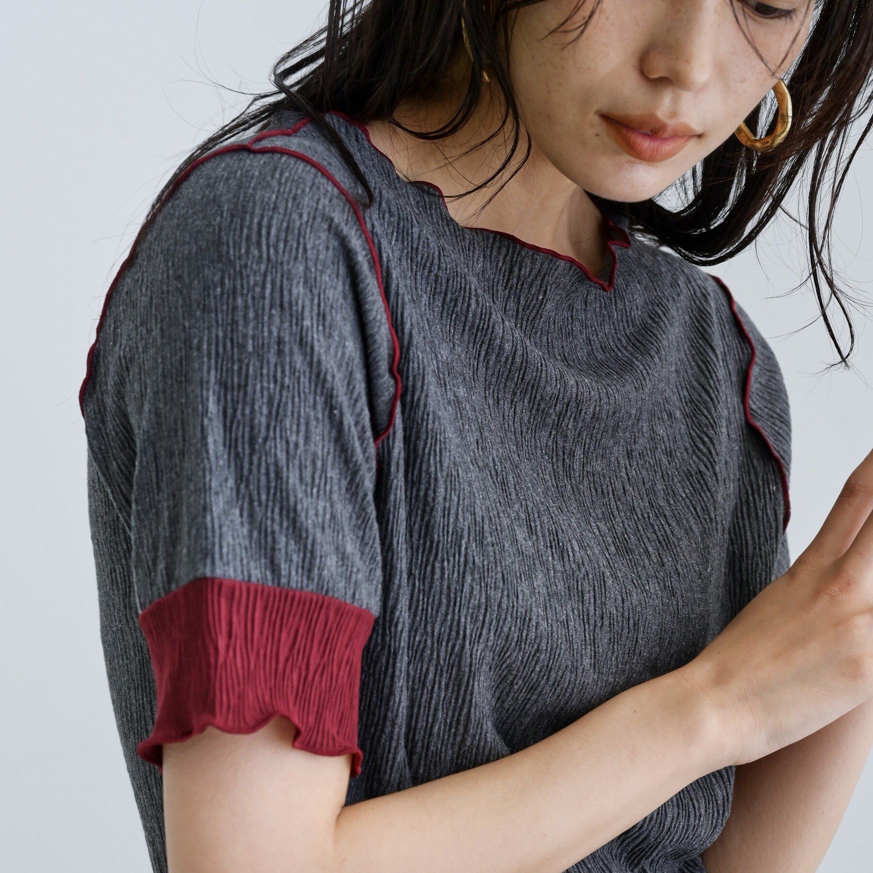 GALLEST「【一部店舗限定】バイカラープリーツカットソー」|Tシャツ・カットソー|