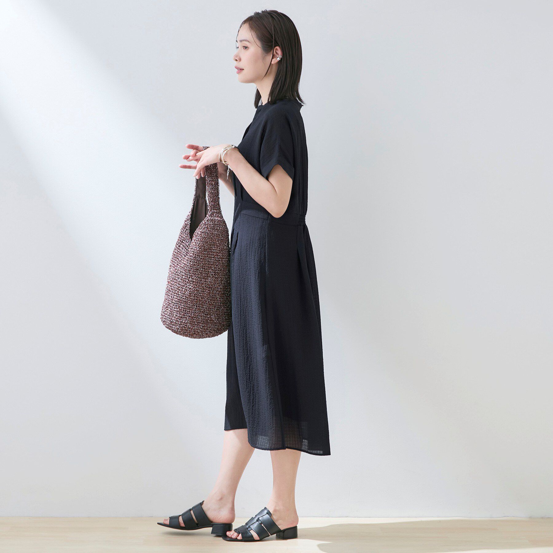 INDIVI「【洗える】無地＆チェーン柄 シャーリングサッカーワンピース」|ワンピース|