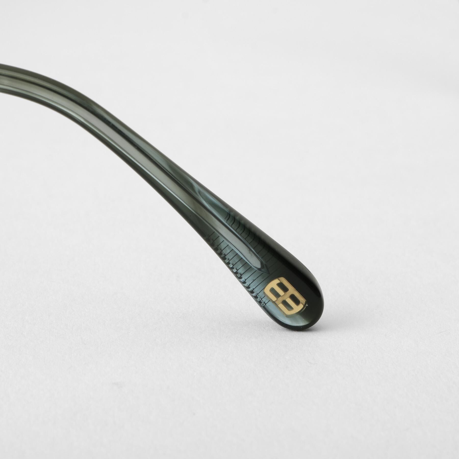 TAKEO KIKUCHI「【TAKEO KIKUCHI &times; THE BEDFORD HOTEL】インナーセルフレーム サングラ」|メガネ|