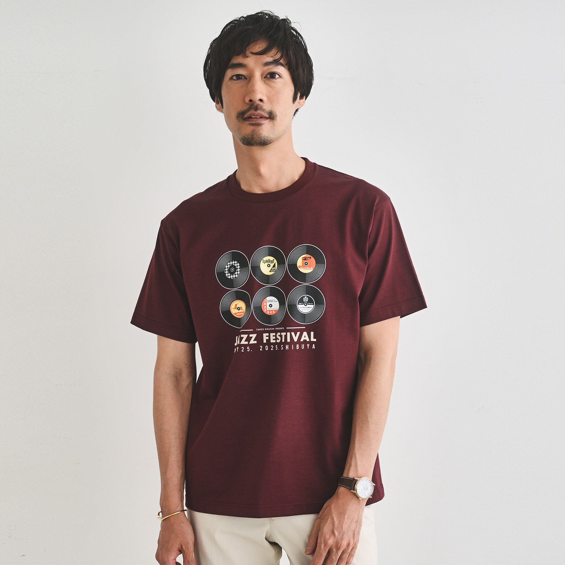 TAKEO KIKUCHI「レコードプリント 天竺 Tシャツ」|Tシャツ・カットソー|ボルドー(064)