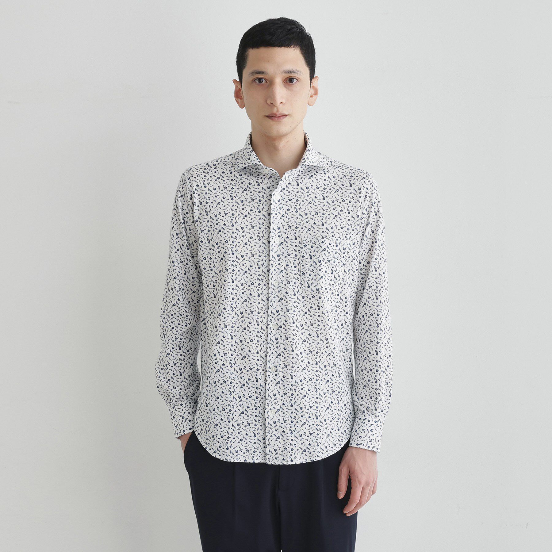 TAKEO KIKUCHI「クールマックス 鹿の子 フラワープリントシャツ」|シャツ・ブラウス|ホワイト(001)