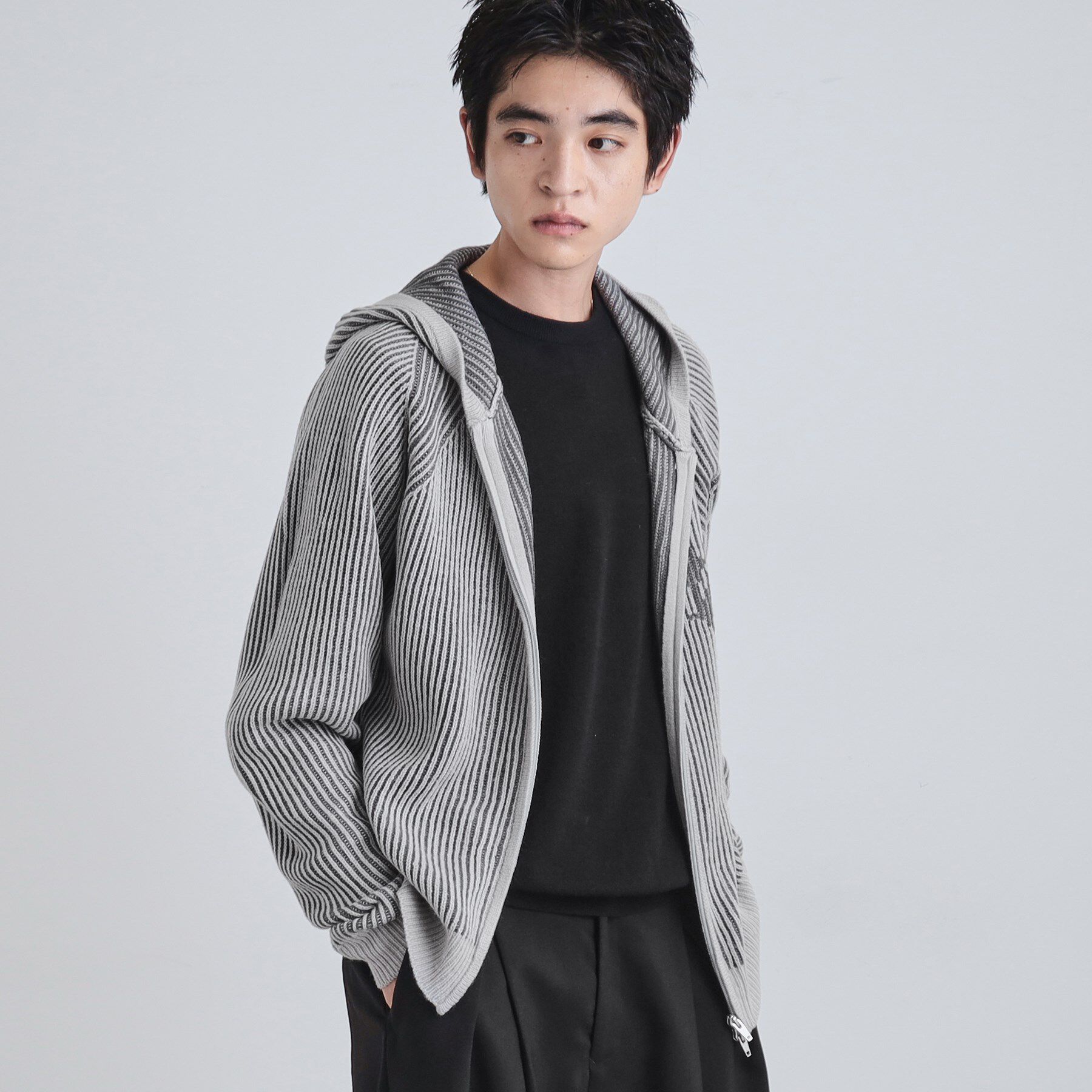 tk.TAKEO KIKUCHI「プレーティングブライトモチーフジップパーカー」|ニット・セーター|