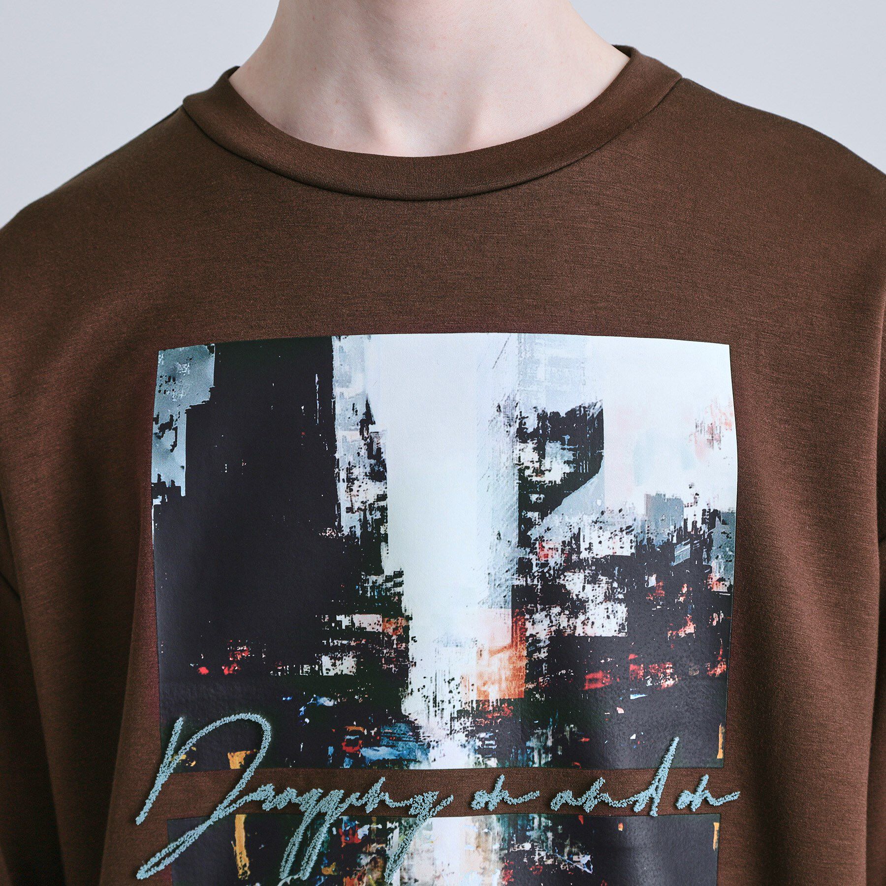 tk.TAKEO KIKUCHI「アーバングラフィックブラシ刺繍長袖Tシャツ」|Tシャツ・カットソー|