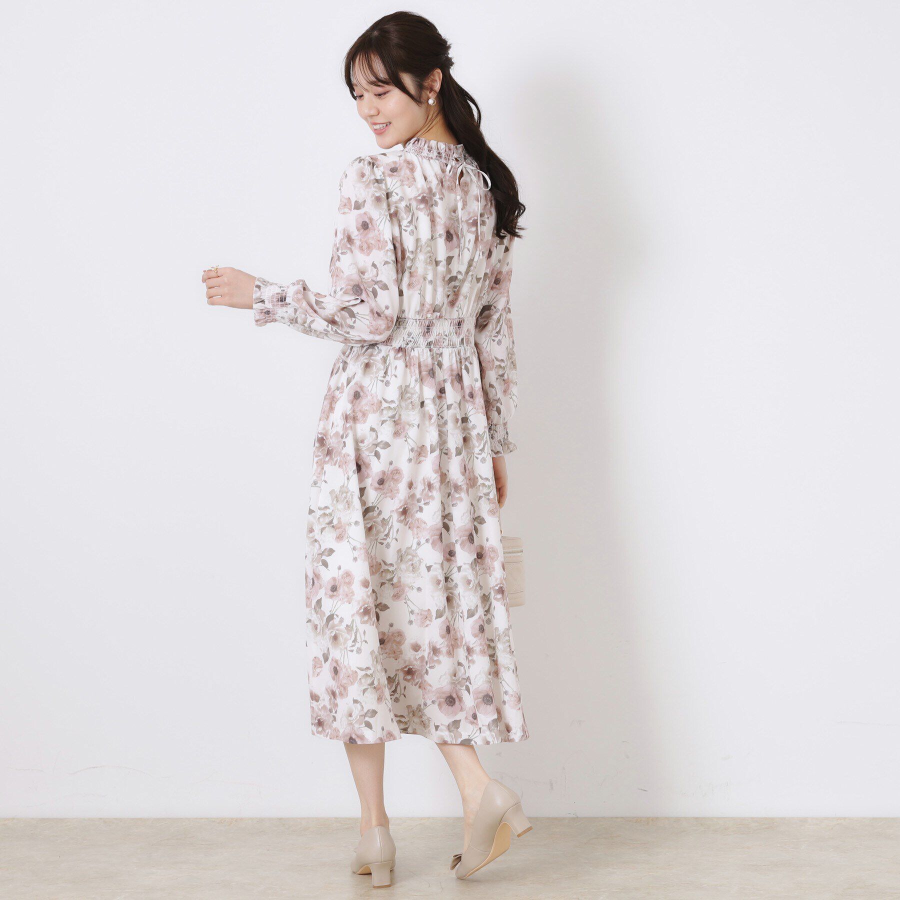 Couture broach「【大人フェミニン・一枚で着映える】Springフラワーシャーリングワンピ」|ワンピース|