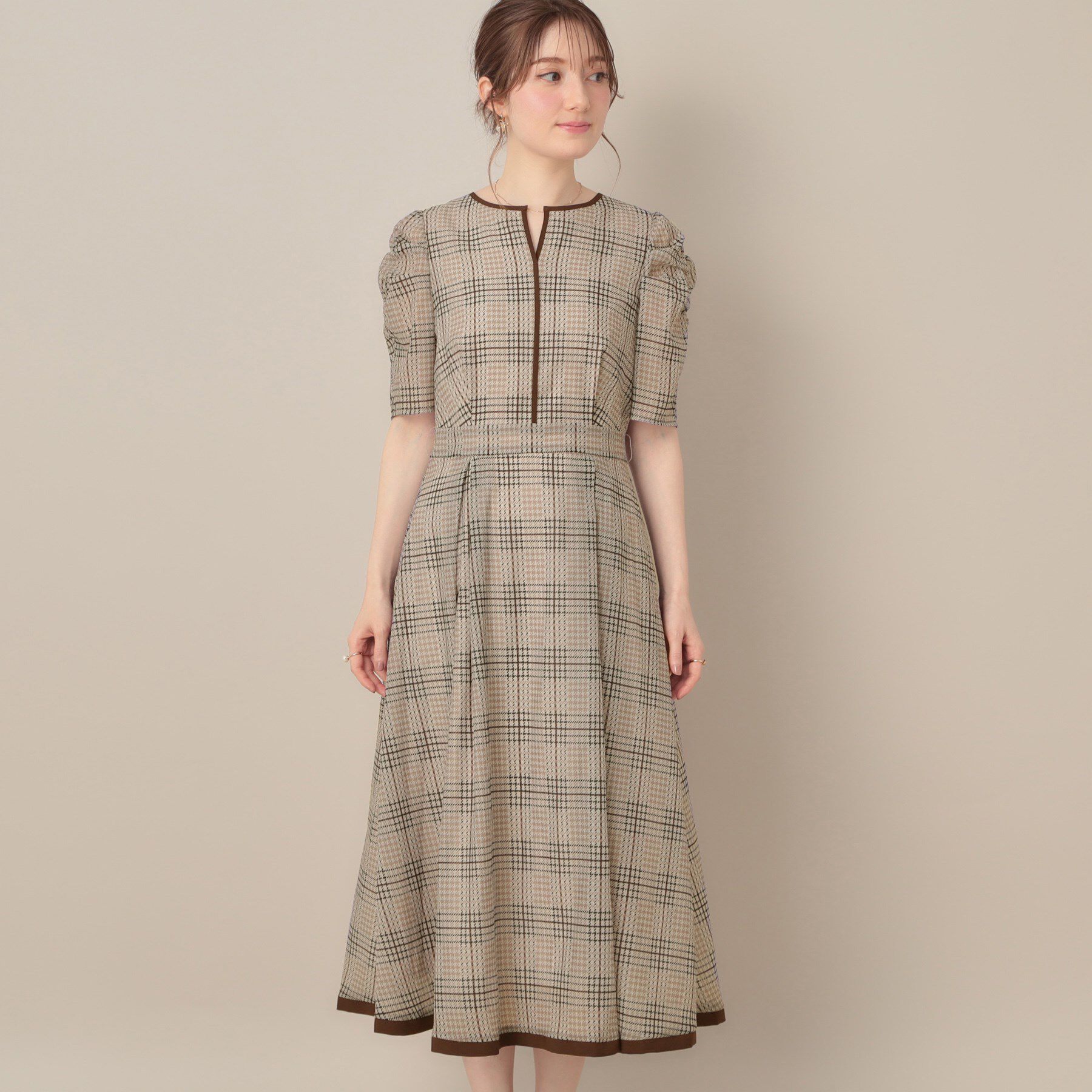 Couture broach「【美シルエット・5分袖】シアーチェックオーガンワンピース」|ワンピース|