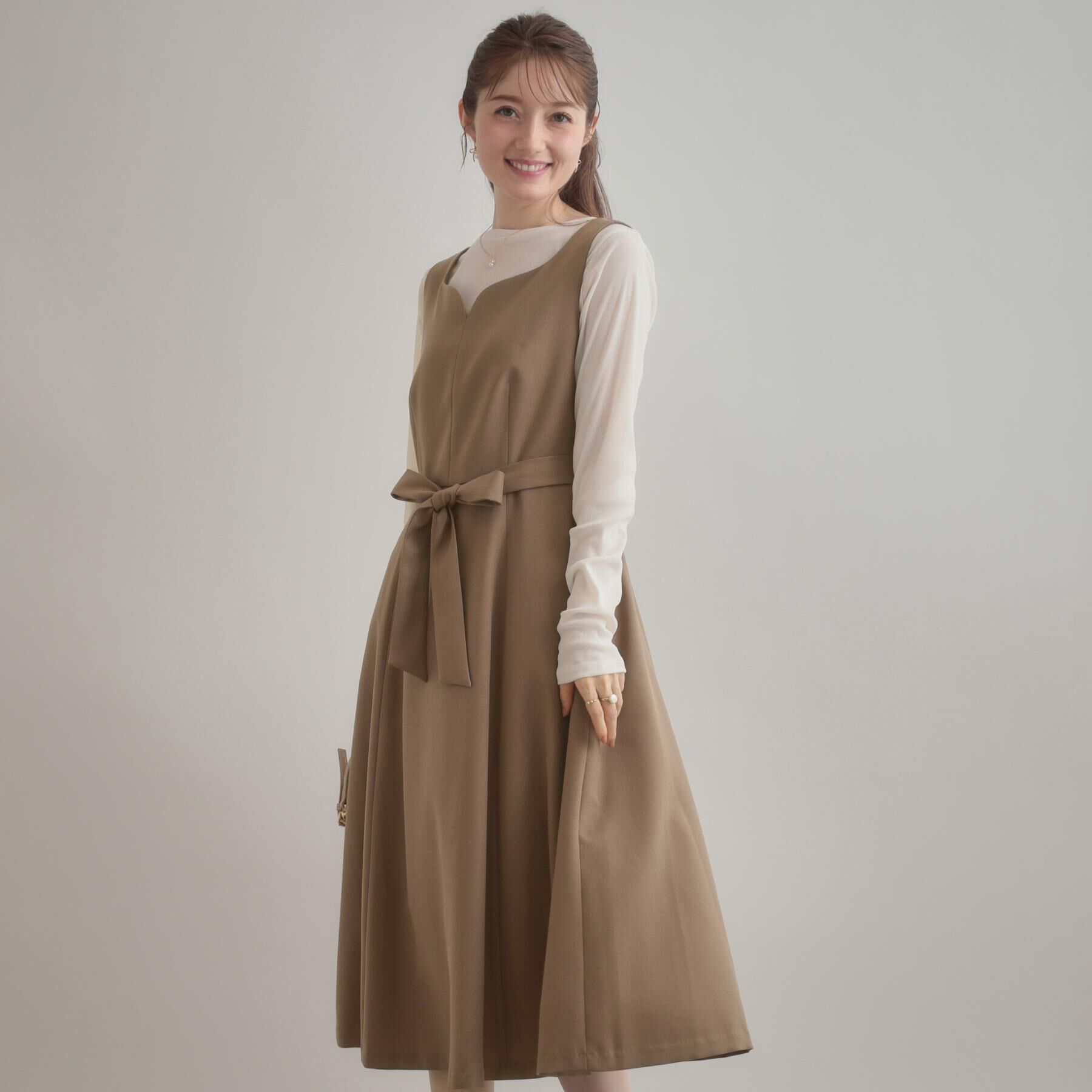Couture broach「【帯電防止・通勤】ハートネック フレアージャンスカ」|ワンピース|モカブラウン(042