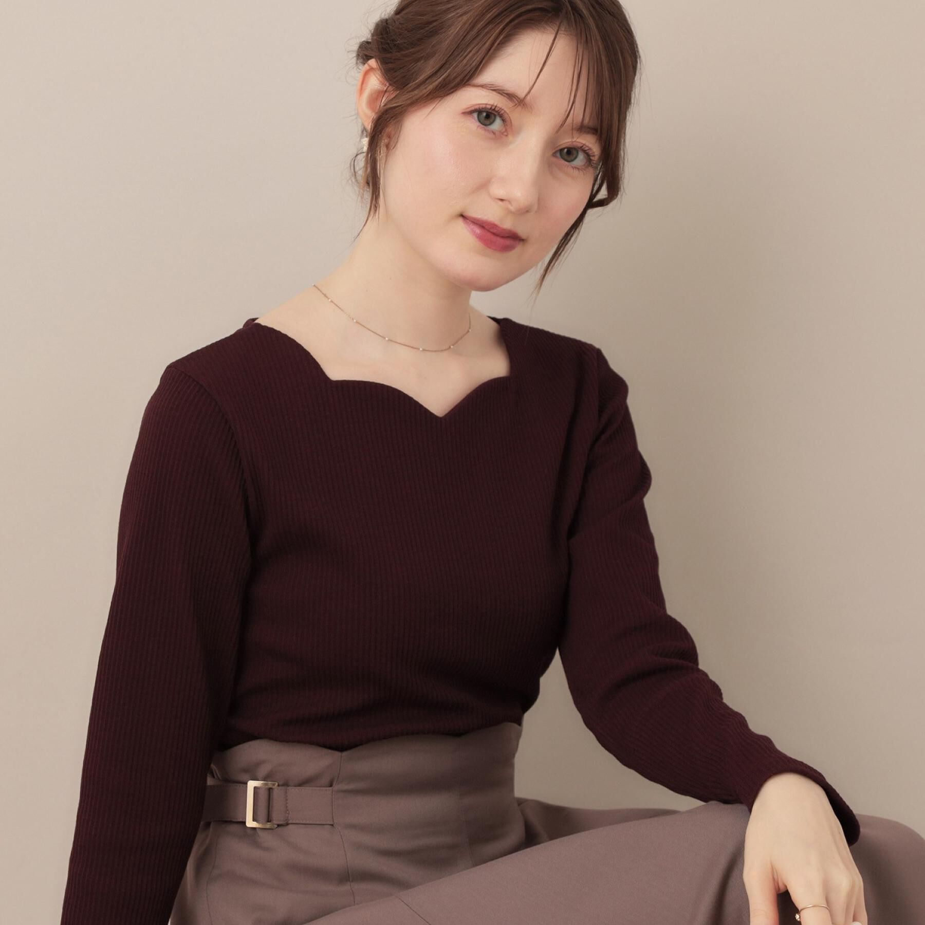 Couture broach「【マシンウォッシャブル・通勤・大人可愛い】ハートネックテレコプルオーバー」|Tシャツ・カットソー|ボルドー(064)