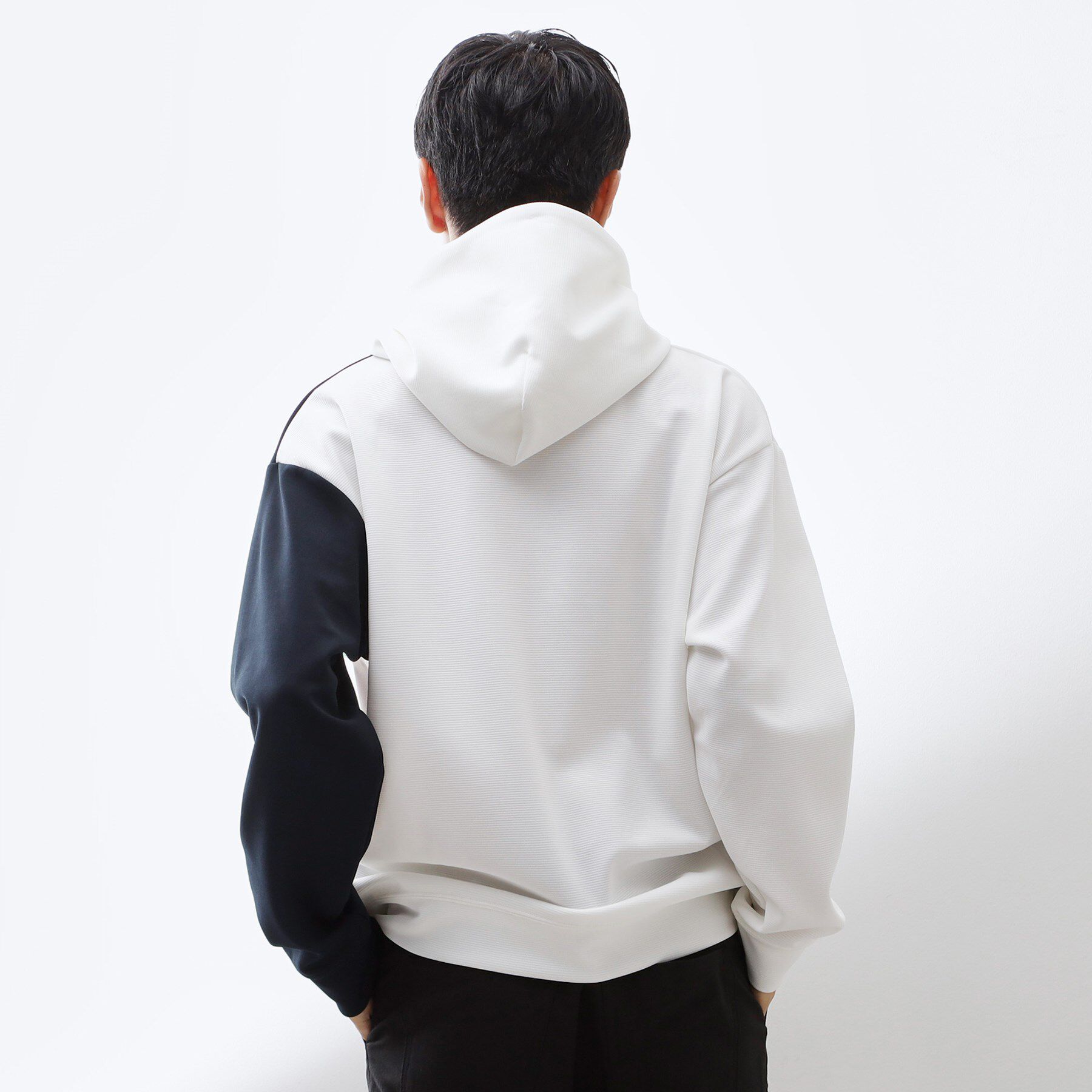 THE SHOP TK「【一枚で着映える】ポンチブロッキングパーカ 洗濯機OK」|パーカー|