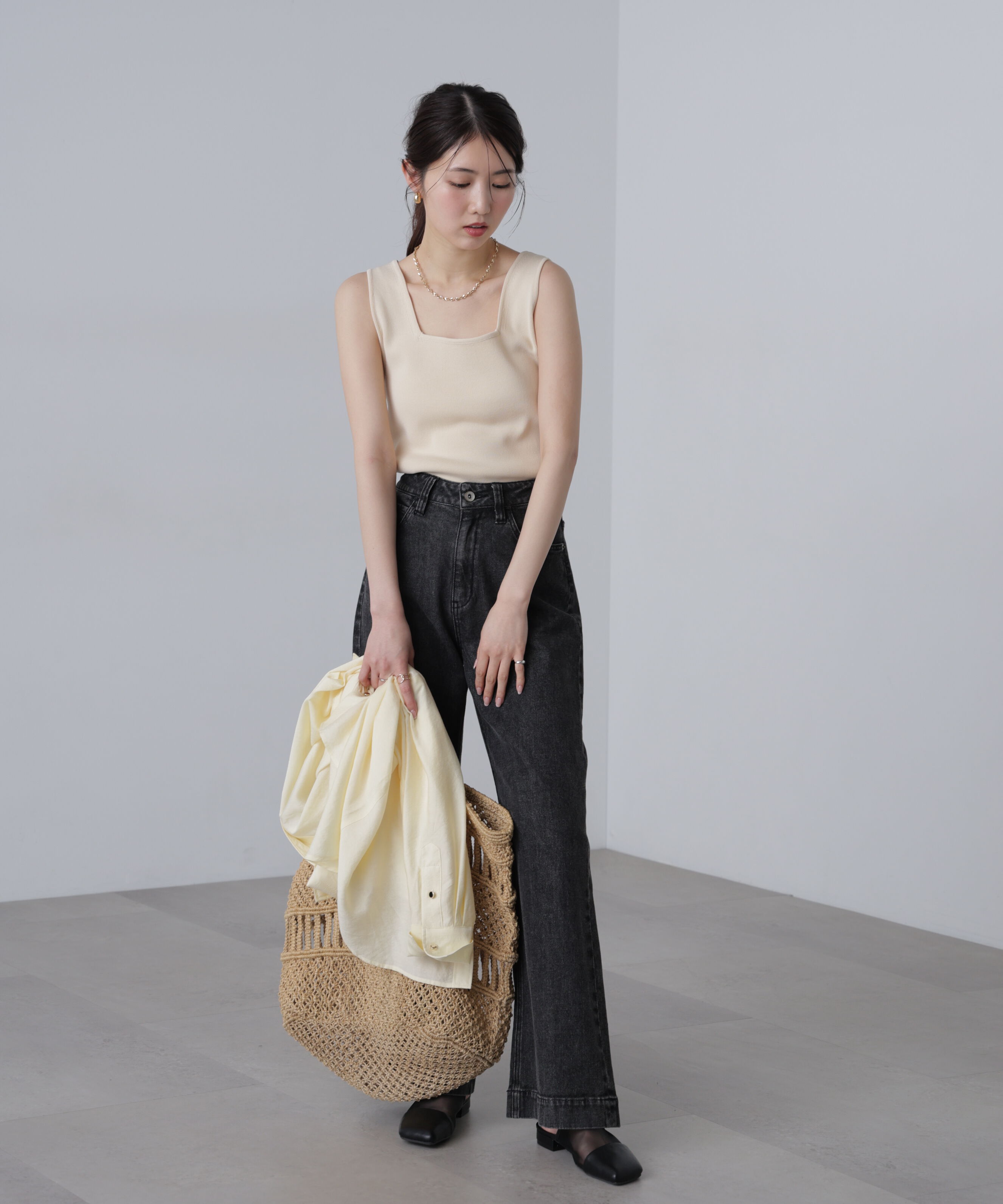  「〈洗える〉マシンウォッシャブル総針スクエアネックタンクニット」|ニット・セーター|