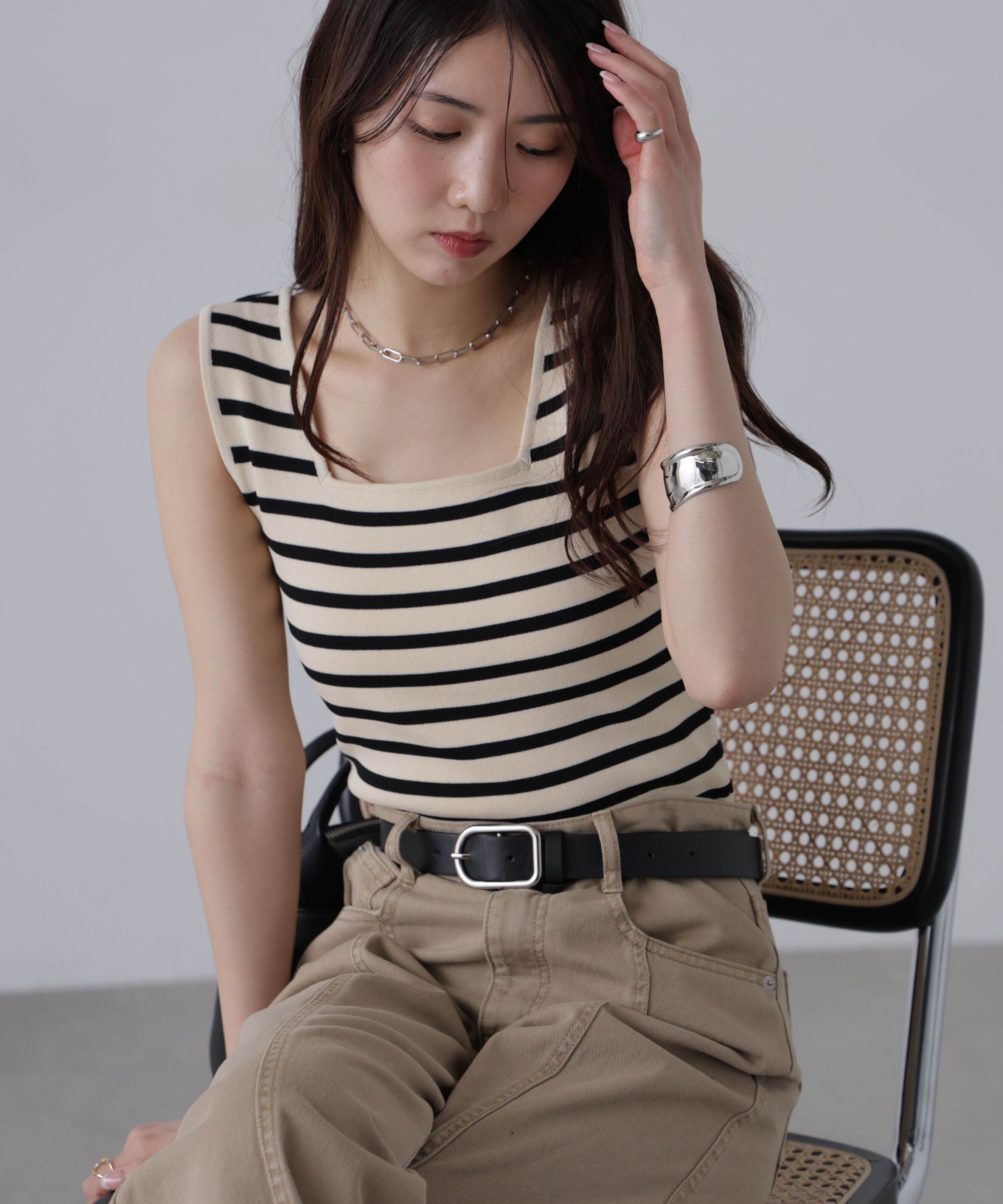  「〈洗える〉マシンウォッシャブル総針スクエアネックタンクニット」|ニット・セーター|