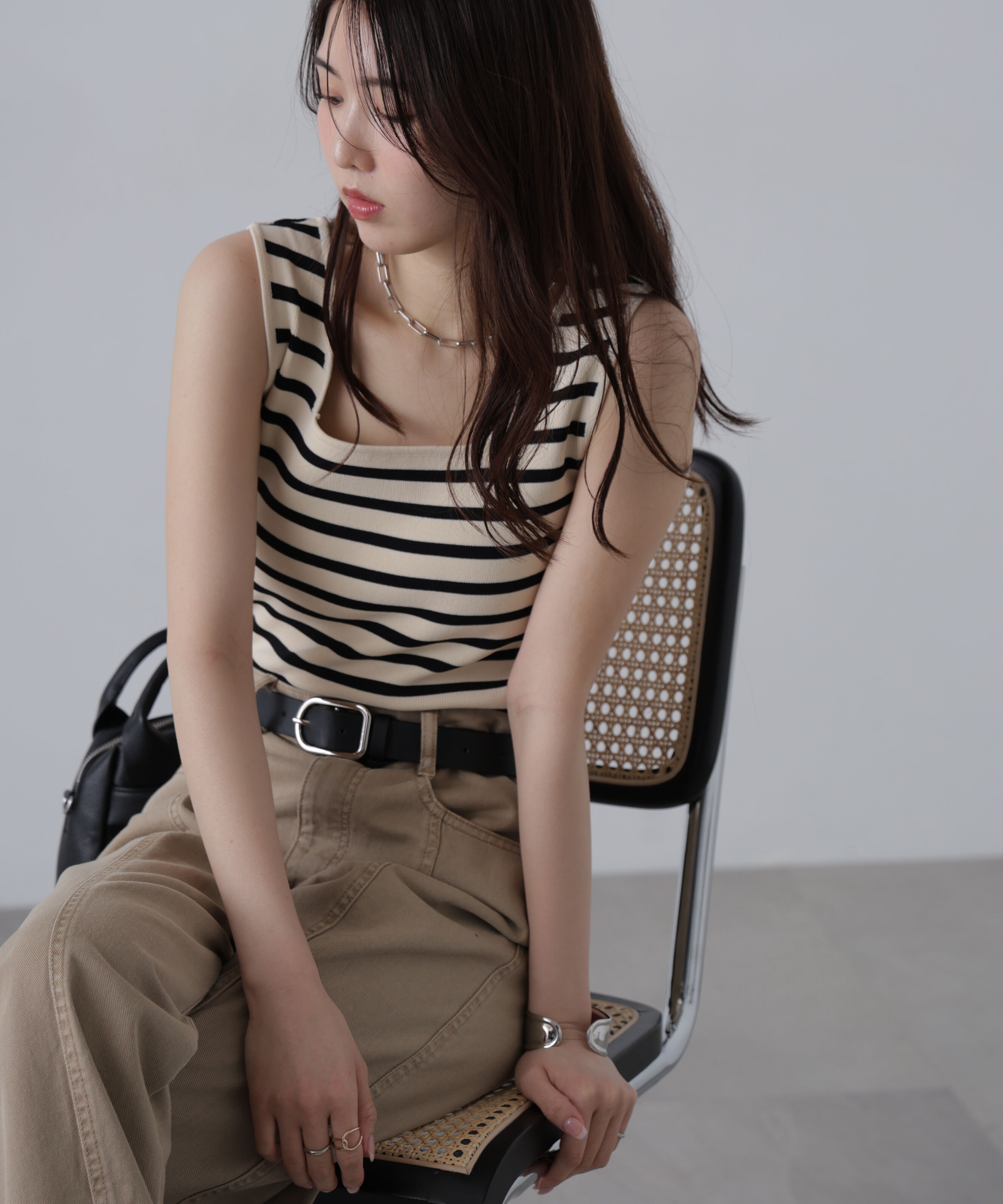  「〈洗える〉マシンウォッシャブル総針スクエアネックタンクニット」|ニット・セーター|