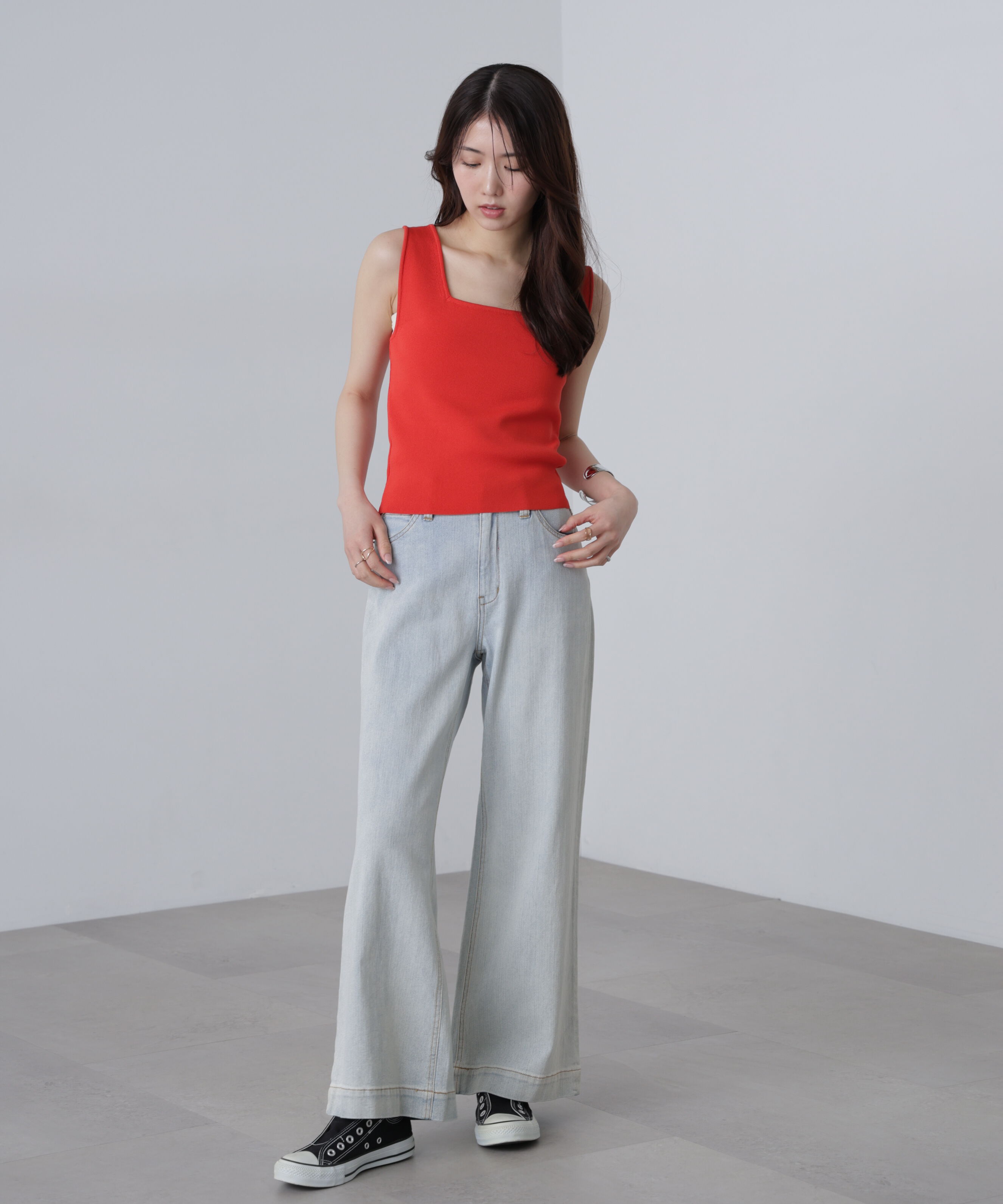  「〈洗える〉マシンウォッシャブル総針スクエアネックタンクニット」|ニット・セーター|