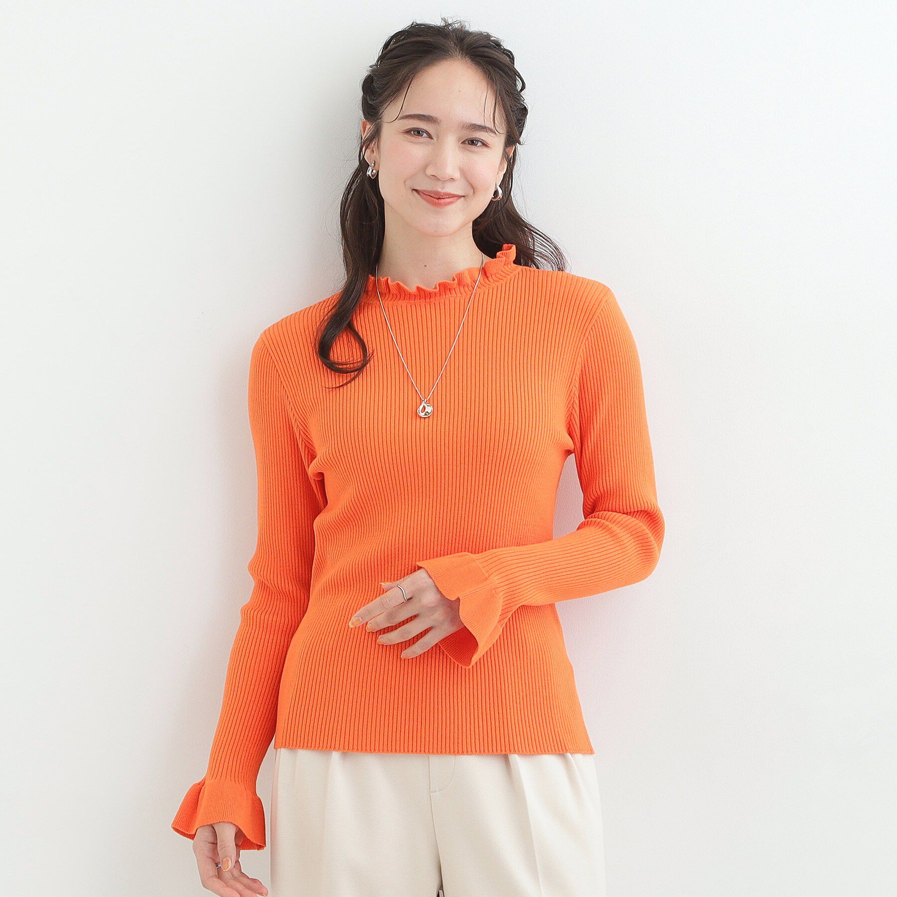 SHOO･LA･RUE「【洗濯機可/S-LL】メリハリフリルですっきり見える やわらかリブニット」|ニット・セーター|