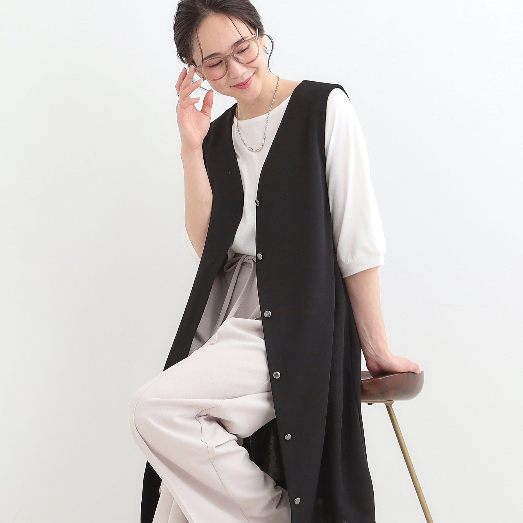 SHOO･LA･RUE「【2点セット/洗濯機可/S-LL】ジレにもなるジャンスカ+5分袖Tシャツ」|ワンピース|ブラック(019)