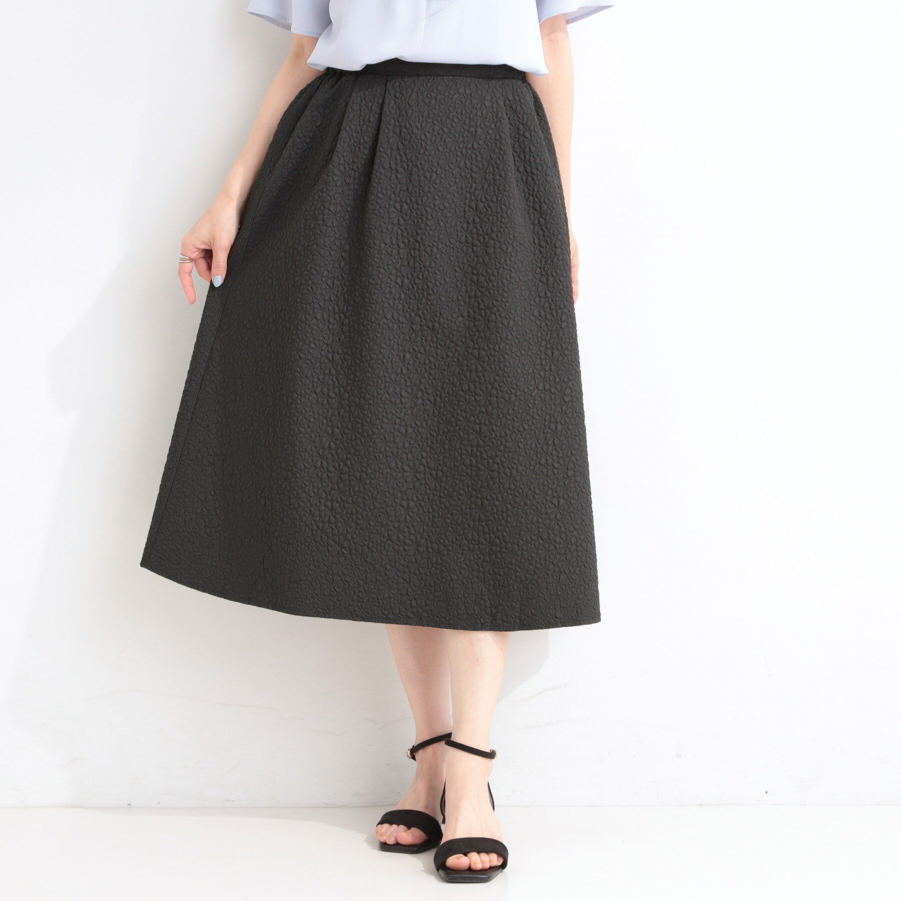 SHOO･LA･RUE「【洗濯機可/S-LL】上品なお花柄ジャカード フレアスカート」|スカート|