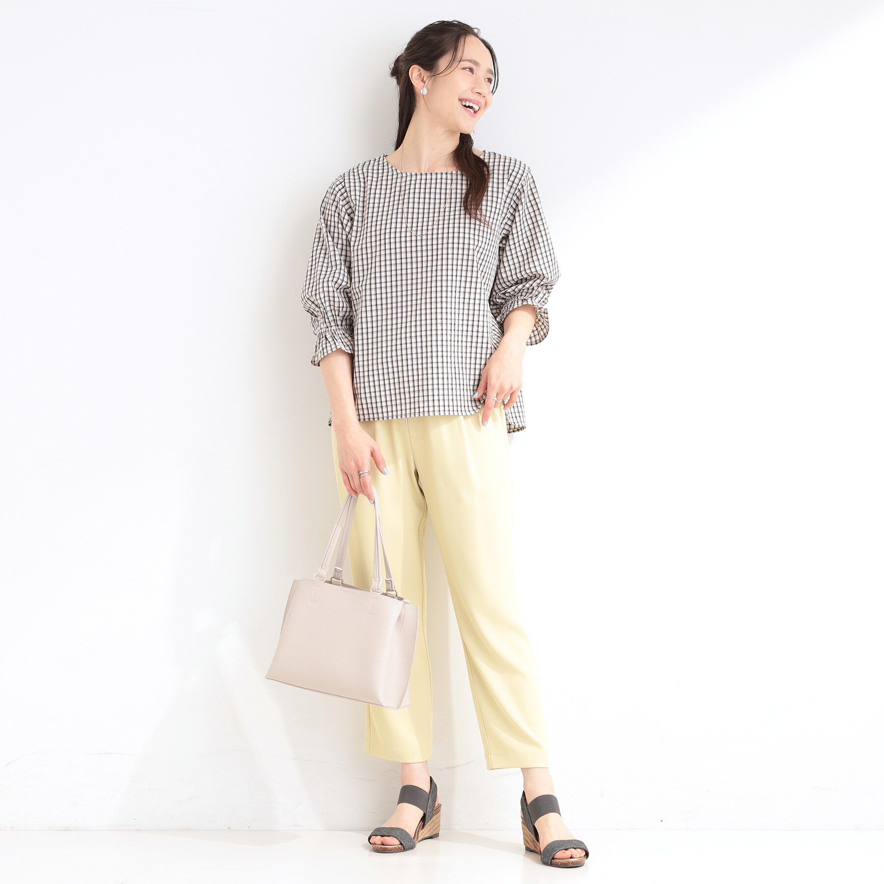 SHOO･LA･RUE「【セットアップ可/S-LL/洗濯機可】二の腕もカバーしてくれる　さらっとした着心地のサッカーチェック」|シャツ・ブラウス|