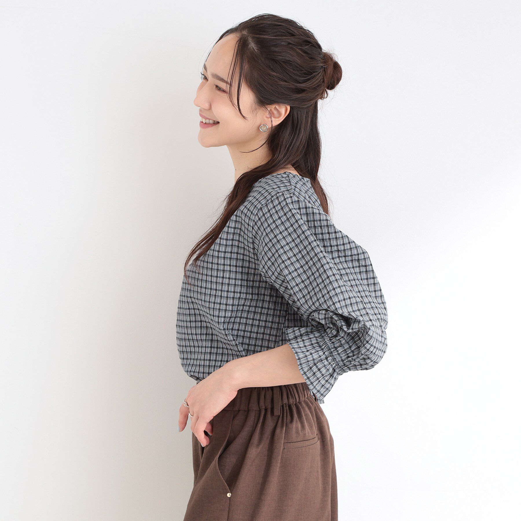 SHOO･LA･RUE「【セットアップ可/S-LL/洗濯機可】二の腕もカバーしてくれる　さらっとした着心地のサッカーチェック」|シャツ・ブラウス|