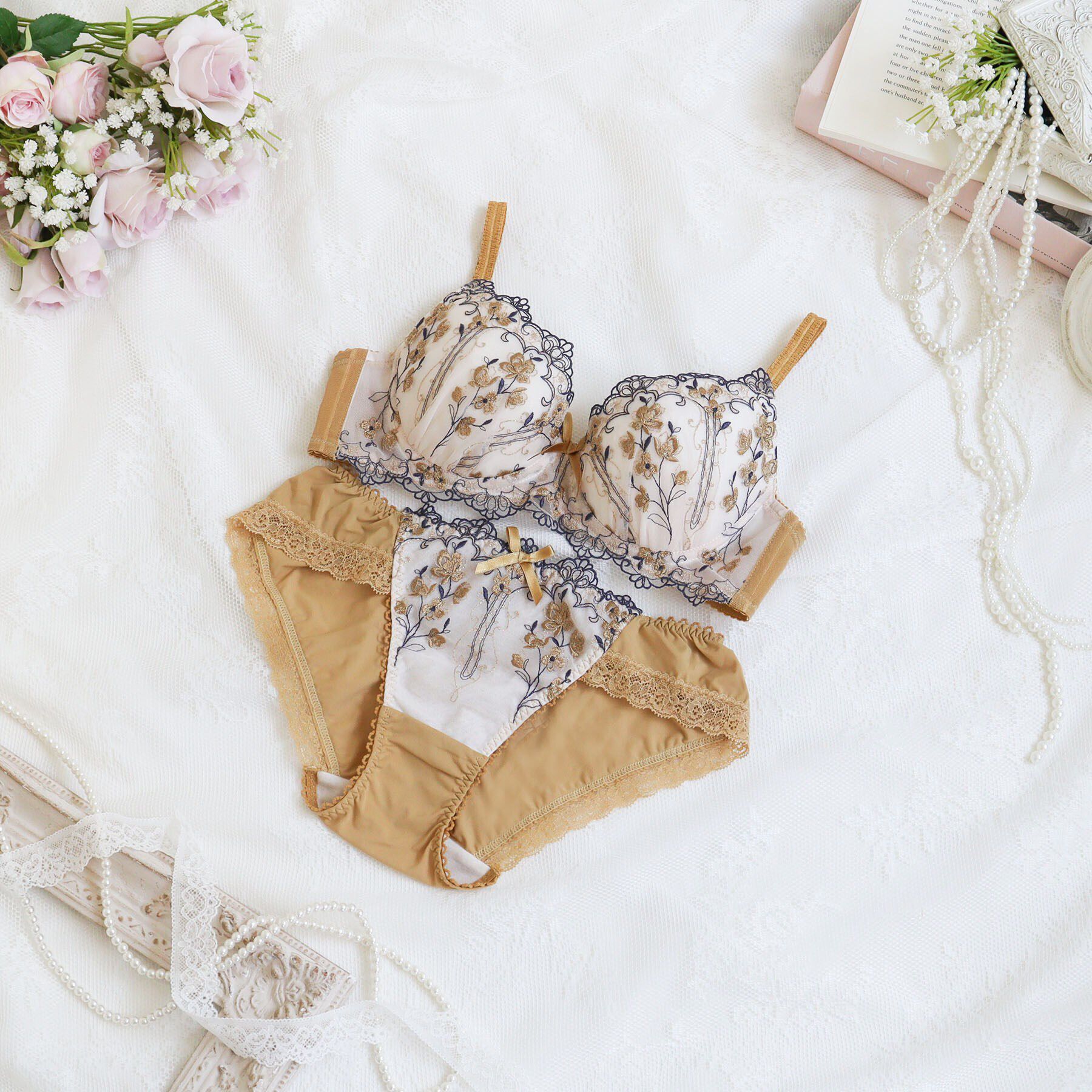 Risa Magli「カイリー ブラジャー（B-D）＜サイドシェイプ＞」|インナー|