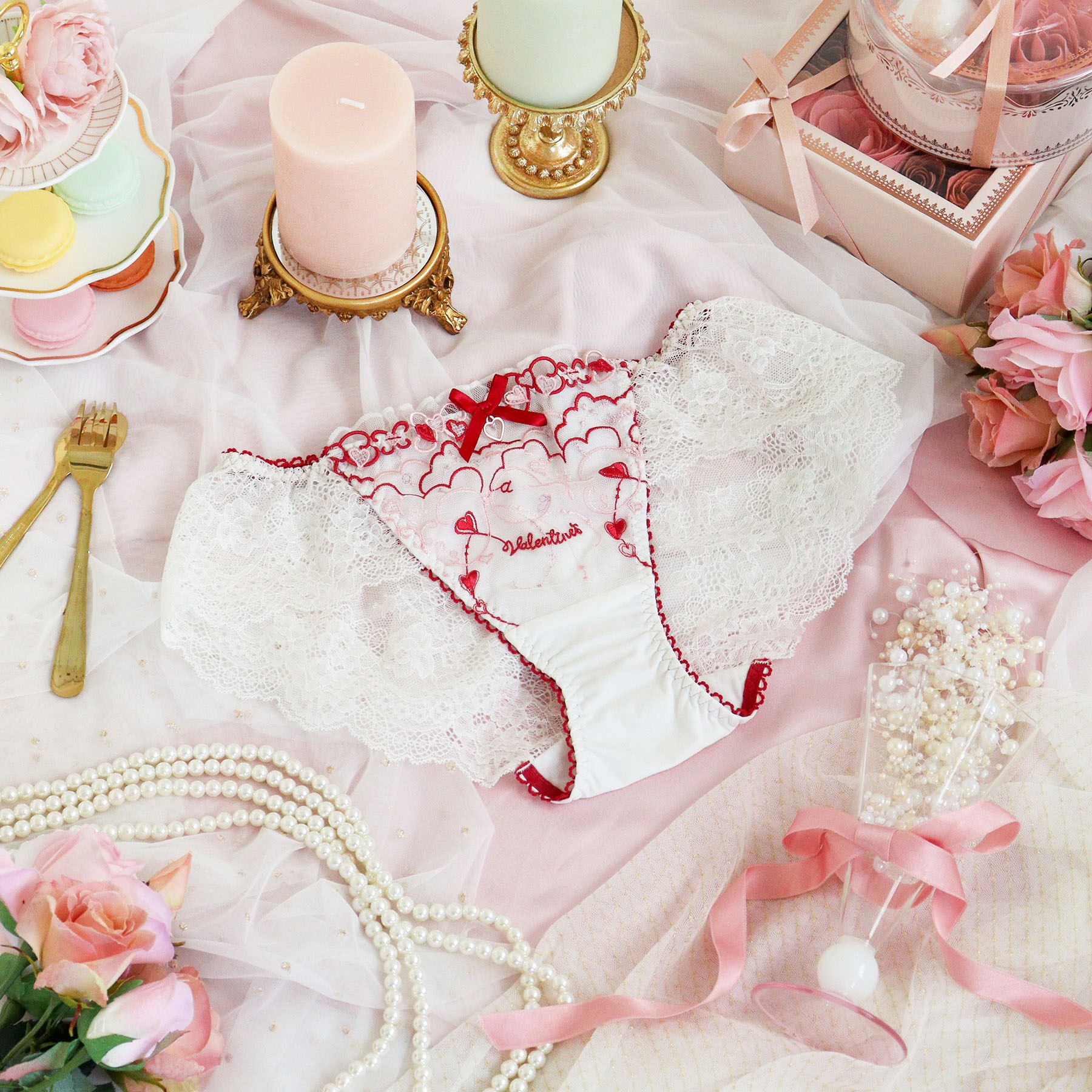 Risa Magli「ヘルティー レースショーツ」|インナー|レッド(061)