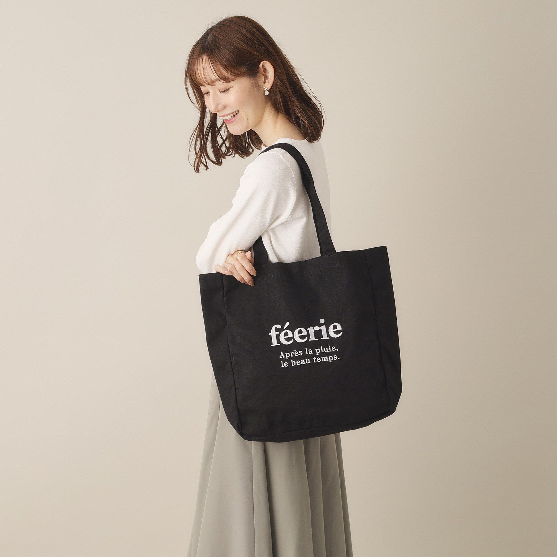 ITS&rsquo;DEMO「【A4対応／推し活】カラーキャンバス刺繍トート」|トートバッグ|