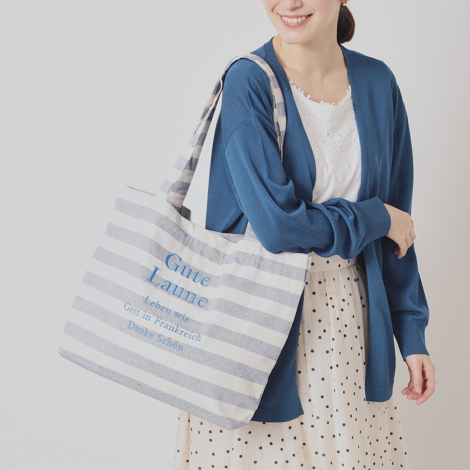 ITS&rsquo;DEMO「【A4対応】ロゴ刺繍ラージトート」|トートバッグ|ネイビー(294)