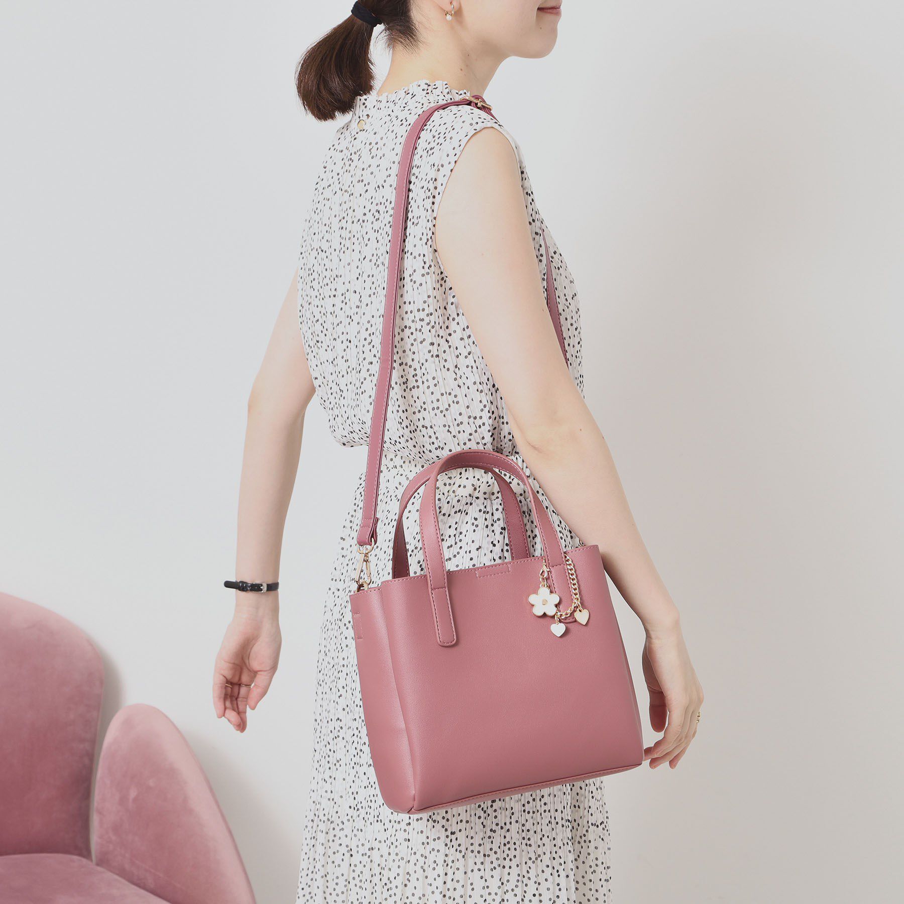 ITS&rsquo;DEMO「チャーム付き2WAYトート」|ハンドバッグ|