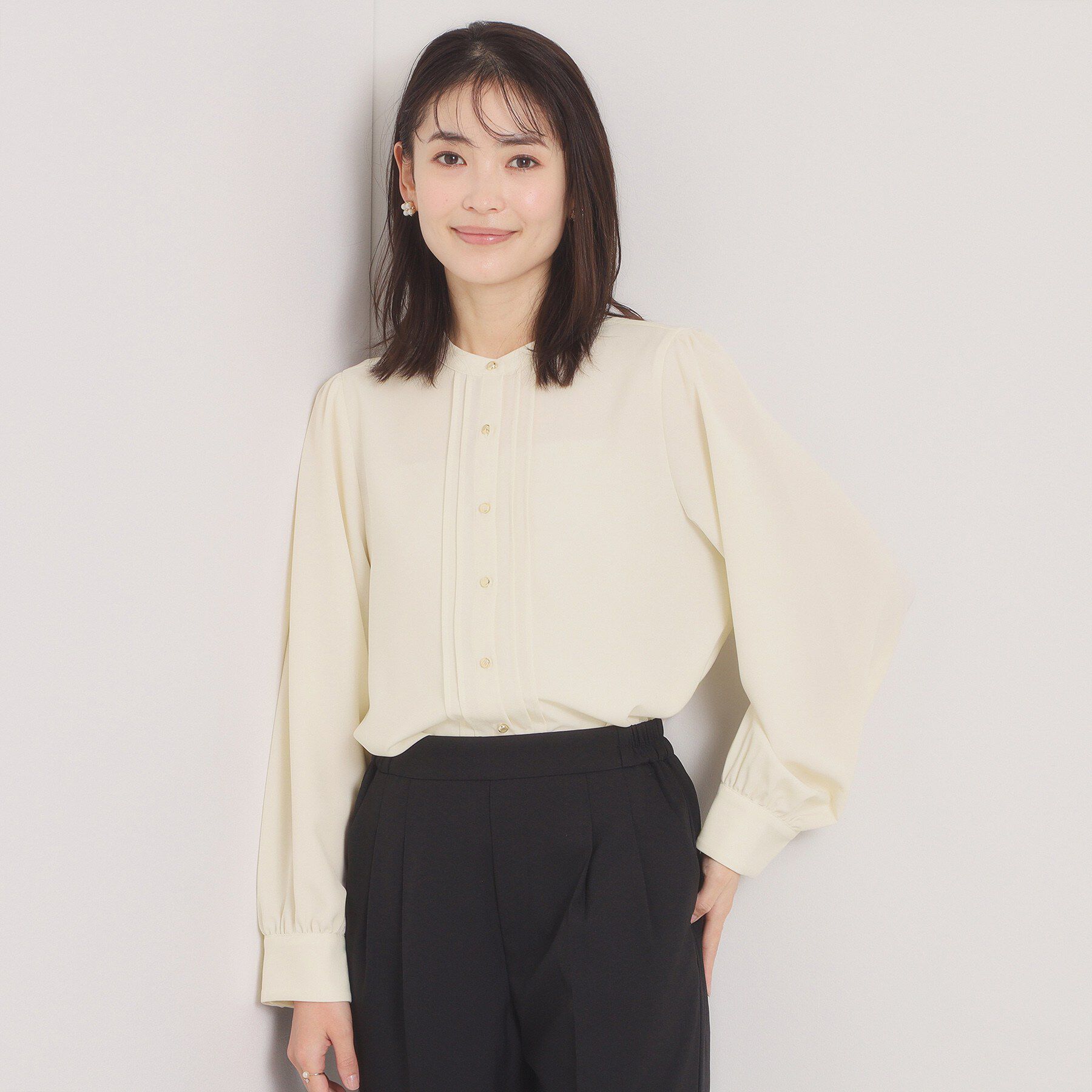 ITS&rsquo;DEMO「【入卒／手洗い可】フロントピンタックブラウス」|シャツ・ブラウス|アイボリー(004)