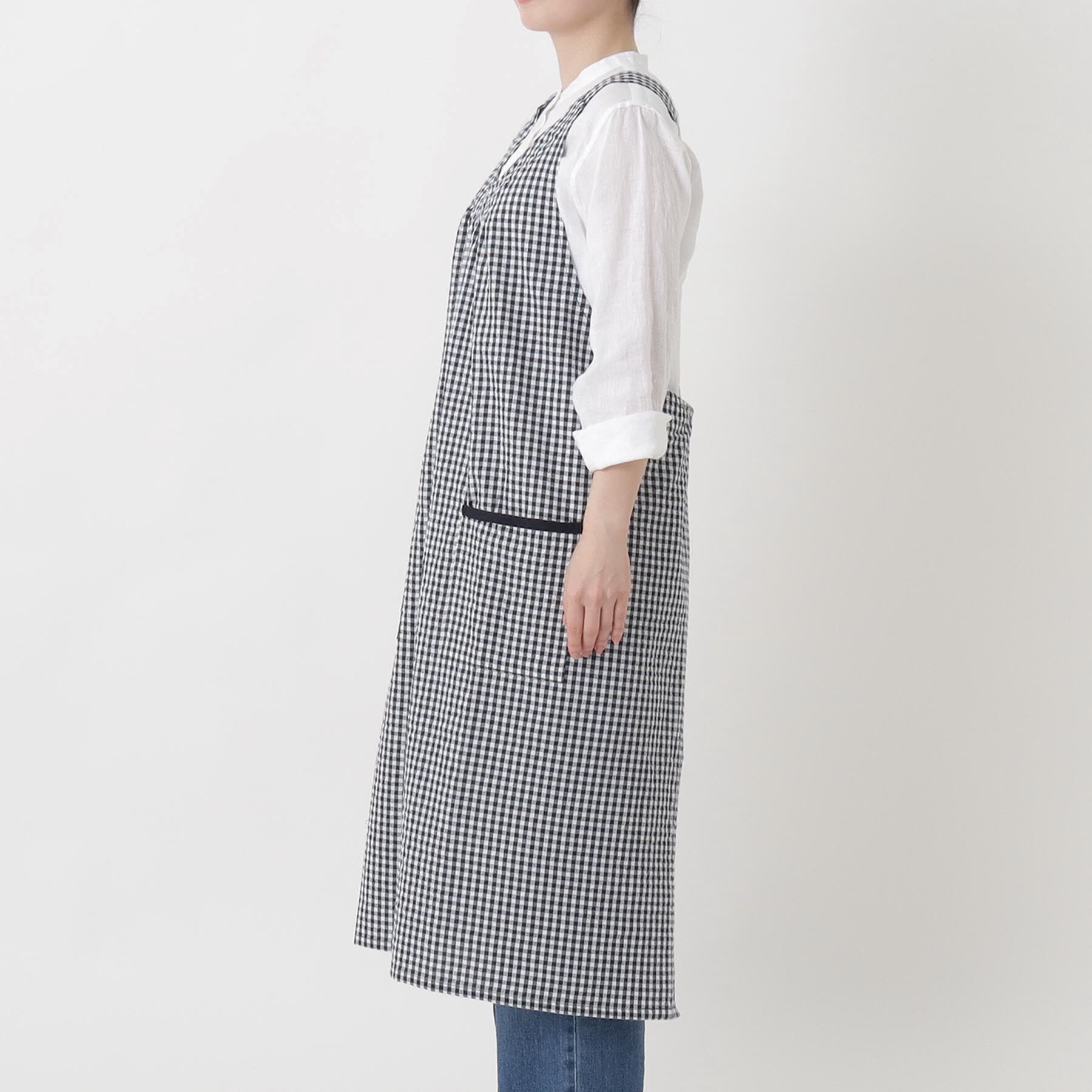 212 KITCHEN STORE「ギンガムサッカーギャザーエプロン BK」|食器・キッチングッズ|