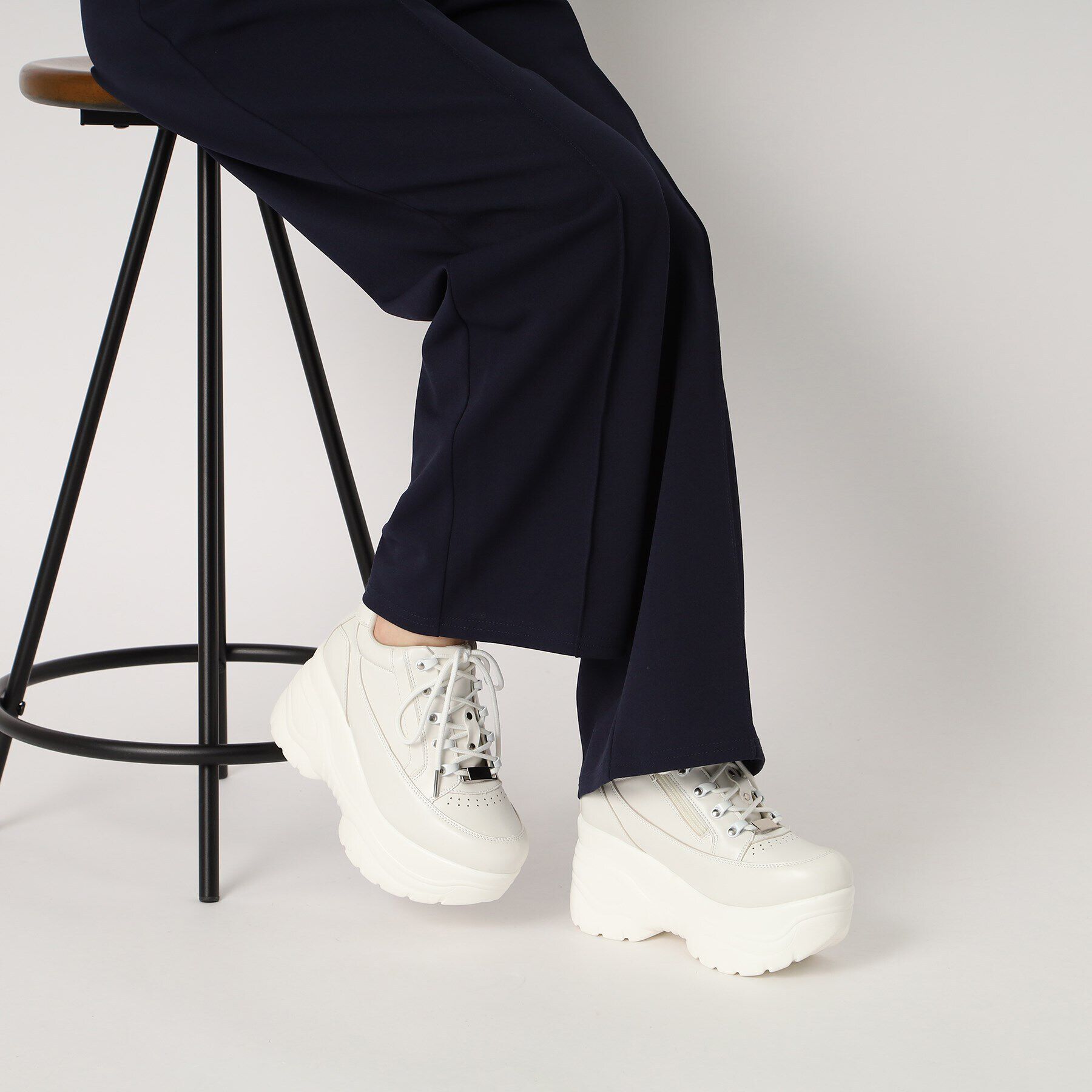 csT&P「＼脱ぎ履きしやすい／ファスナー付厚底スニーカー」|スニーカー|
