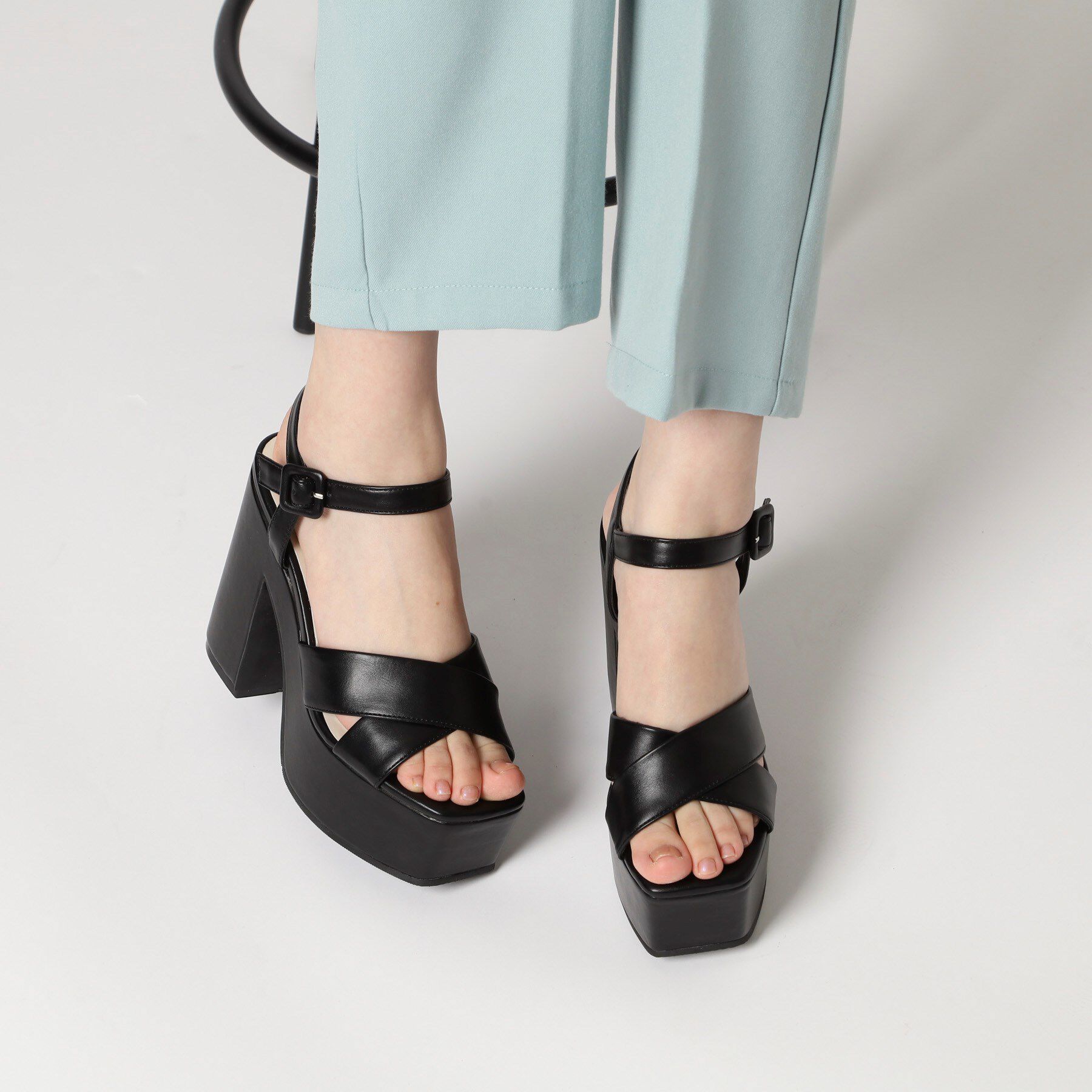 ESPERANZA「◆【ラク盛り／サンダル】リピーター続出／脚長美脚　ラク盛り厚底サンダル　24年Ver」|サンダル|