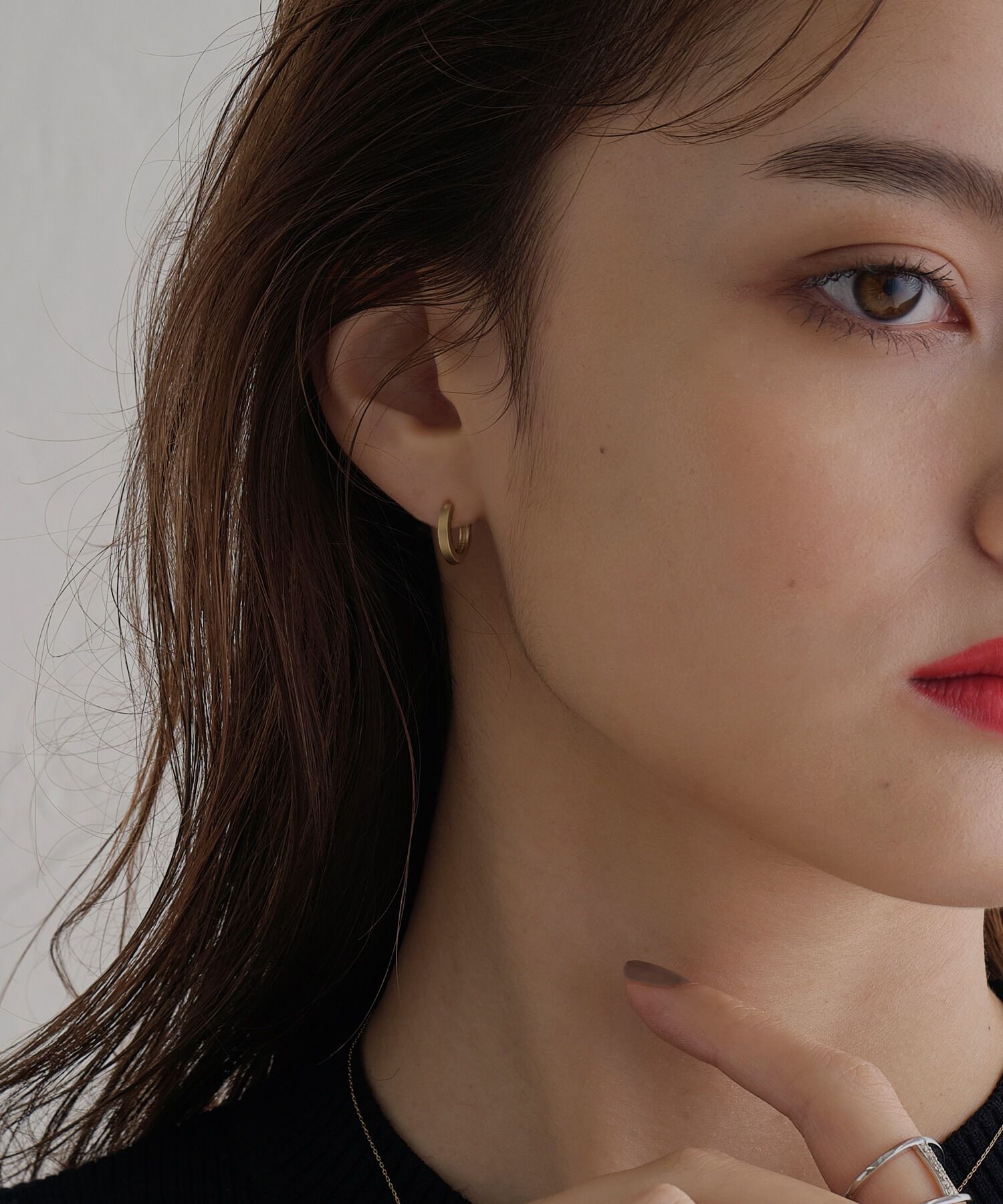 JUPITER「【シリーズ累計販売 2000点突破！】【K10】ストレートフープピアス/片耳/ ユニセックス/マットゴールド」|ピアス|