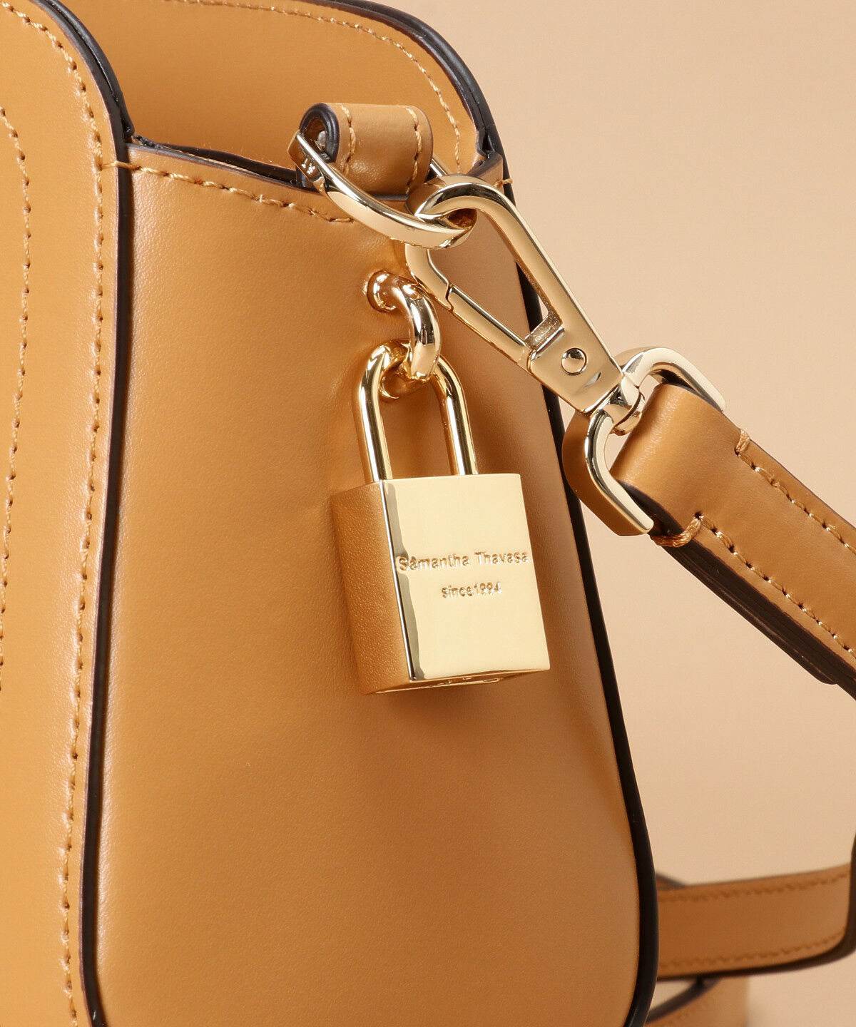 Samantha Thavasa「トラペズミニヨン ショルダーバッグ」|ショルダー・メッセンジャー|