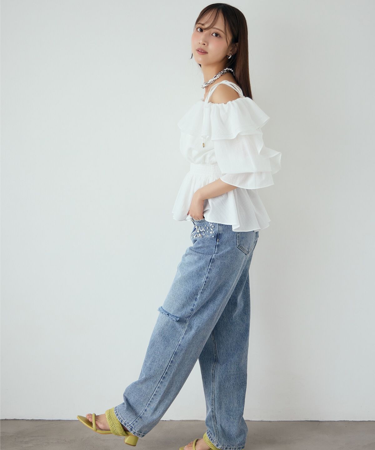 アンドクチュール「パール&times;ビジューダメージデニム」|デニム|