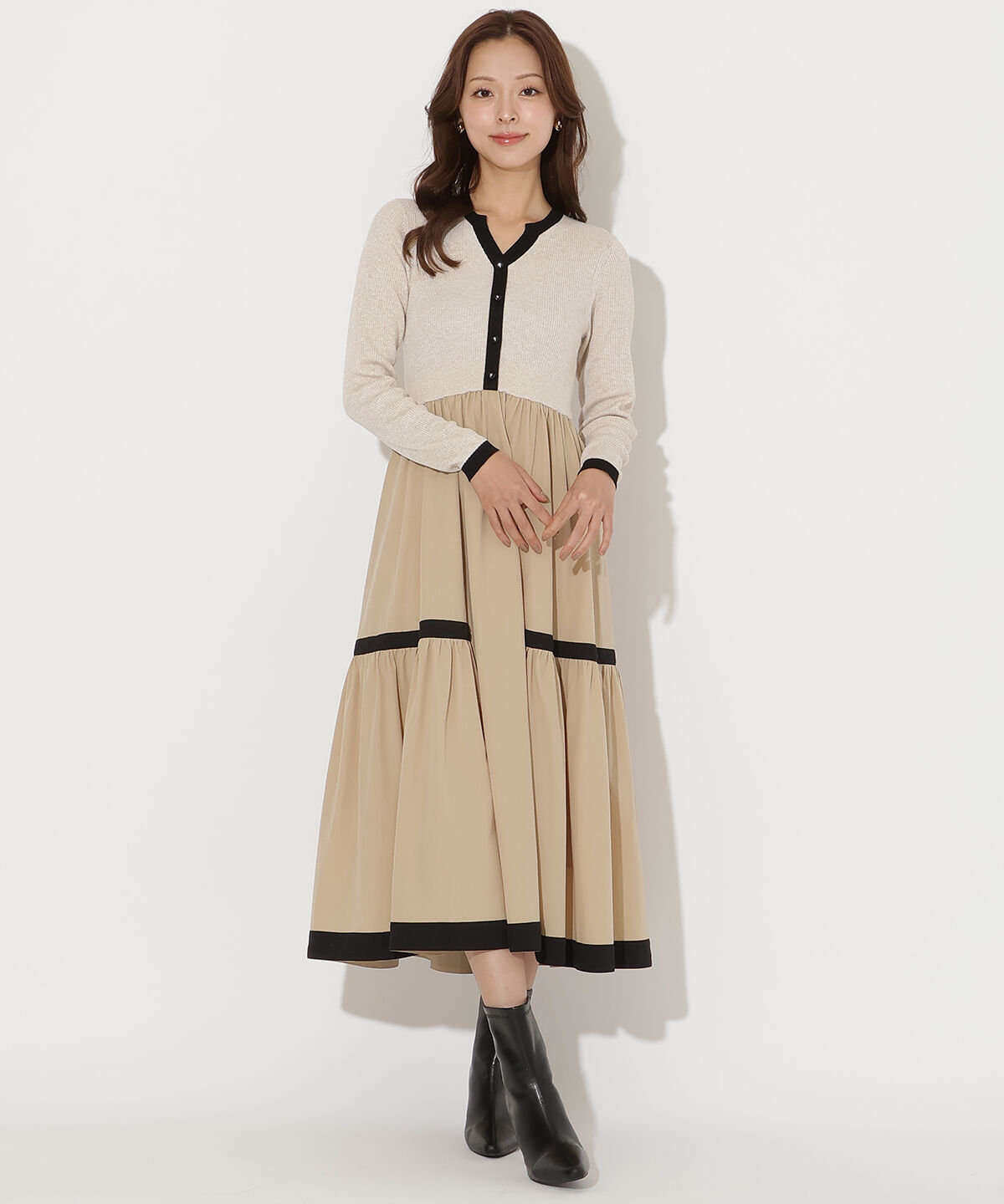 アンドクチュール「ラメ入り配色ドッキングワンピース」|ワンピース|ベージュ