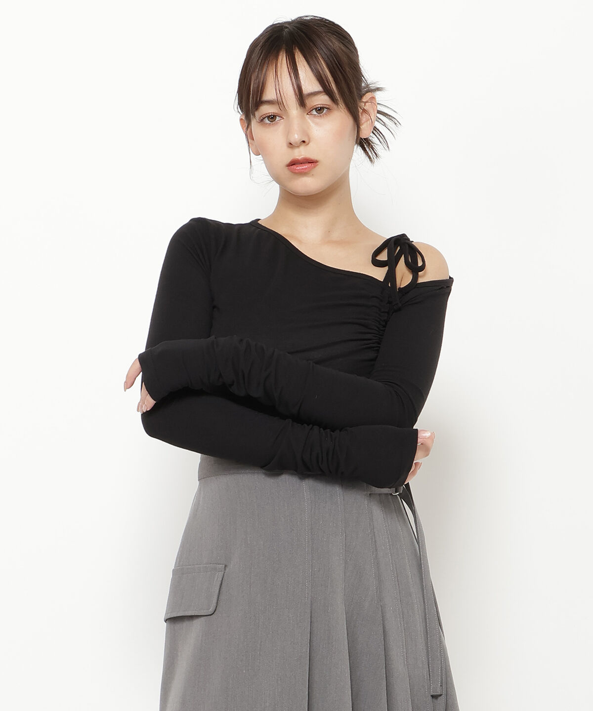 REDYAZEL「シャーリングリボンアシメトップス」|Tシャツ・カットソー|ブラック