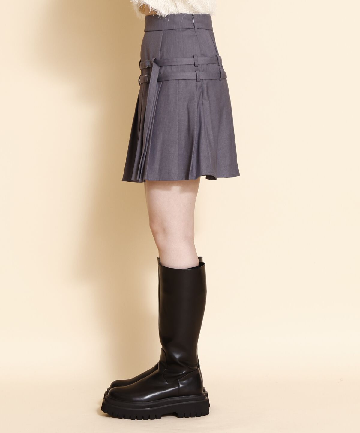 REDYAZEL「ダブルベルトプリーツミニスカート」|フレア|