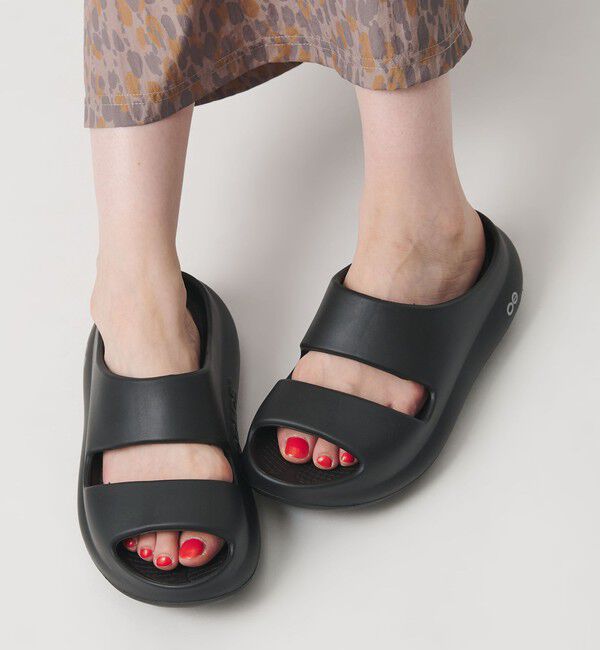 BEAUTY&YOUTH UNITED ARROWS「＜OOFOS＞OOyea サンダル/ブラック」|サンダル|