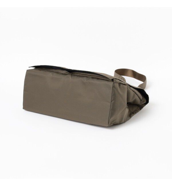 BEAMS「【別注】SLOW / NYLON SHOULDER BAG」|リュック|
