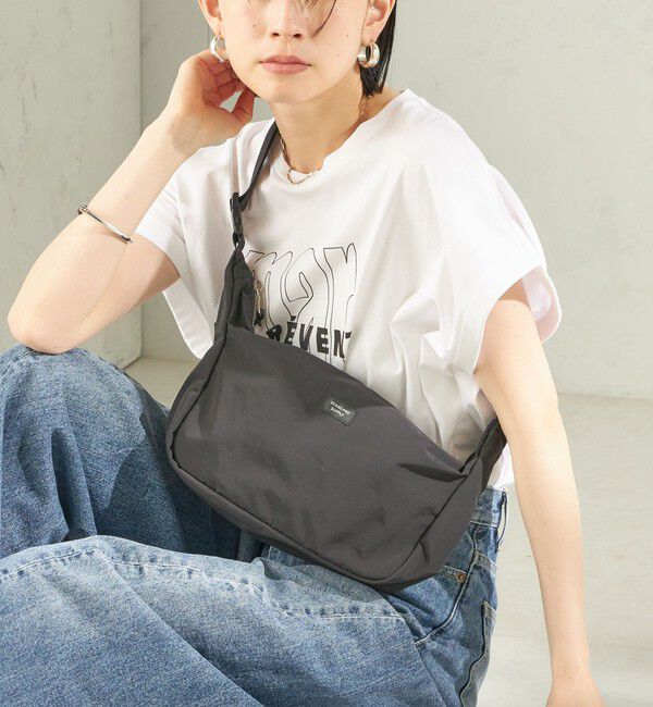 SHIPS for women「《予約》【SHIPS別注】STANDARD SUPPLY: トライアングル ショルダー」|ショルダー・メッセンジャー|ブラック