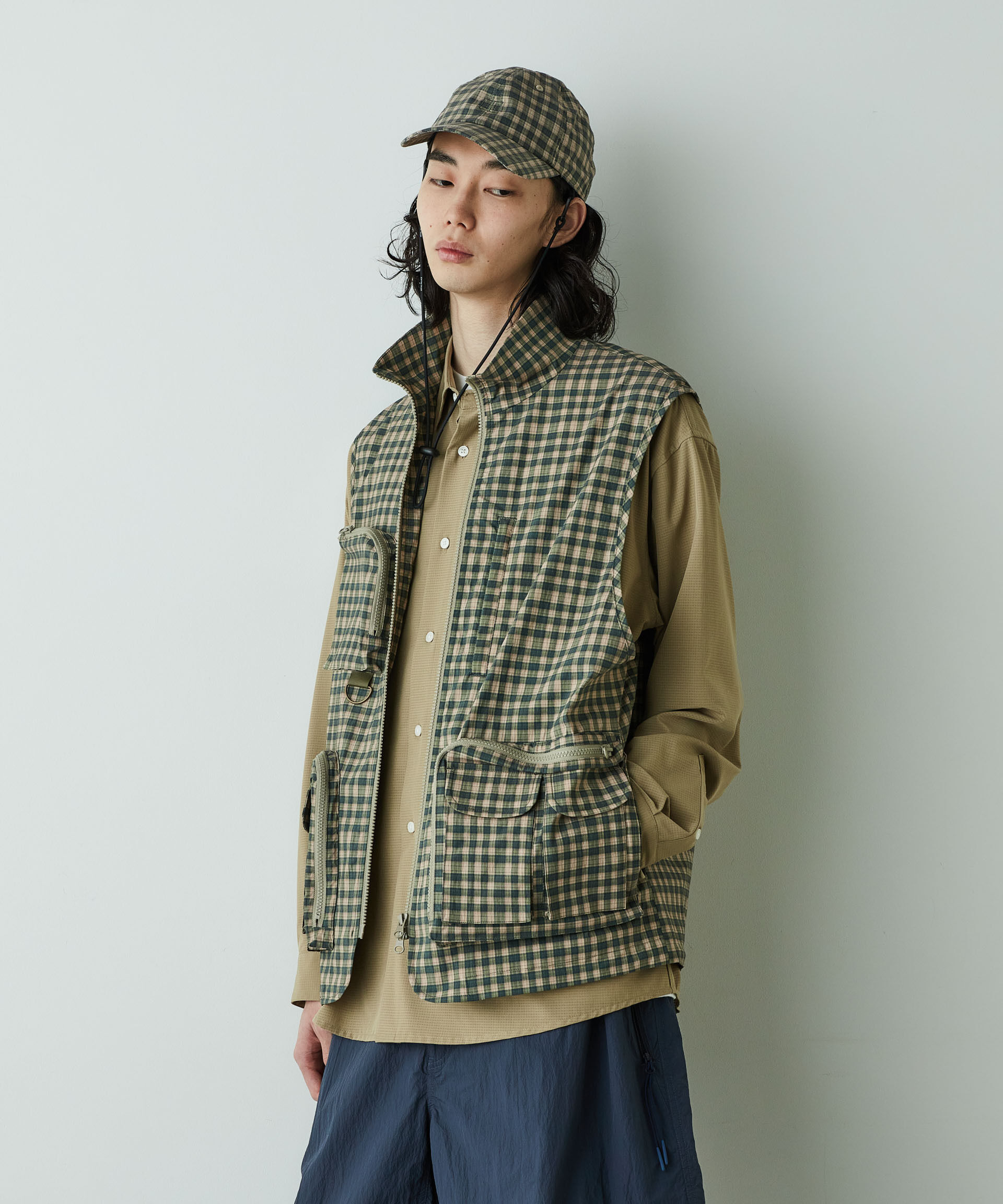 nano･universe「「HOTEL PALACE」オテルパラス デジタルプリントトラベルチェックベスト」|ダウンベスト・ベスト|