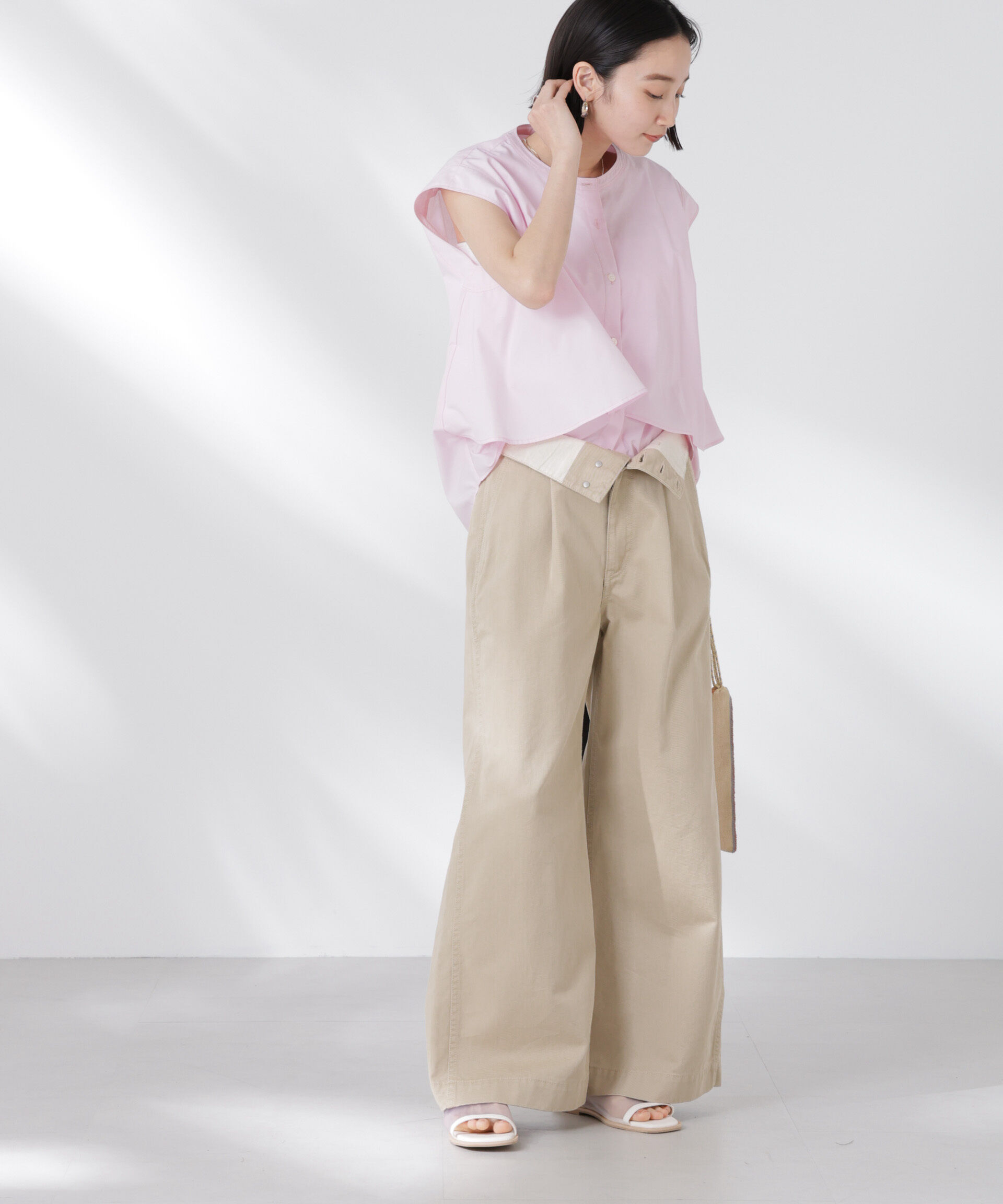 nano･universe「フロントフレアケープカラーノースリーブシャツ」|シャツ・ブラウス|