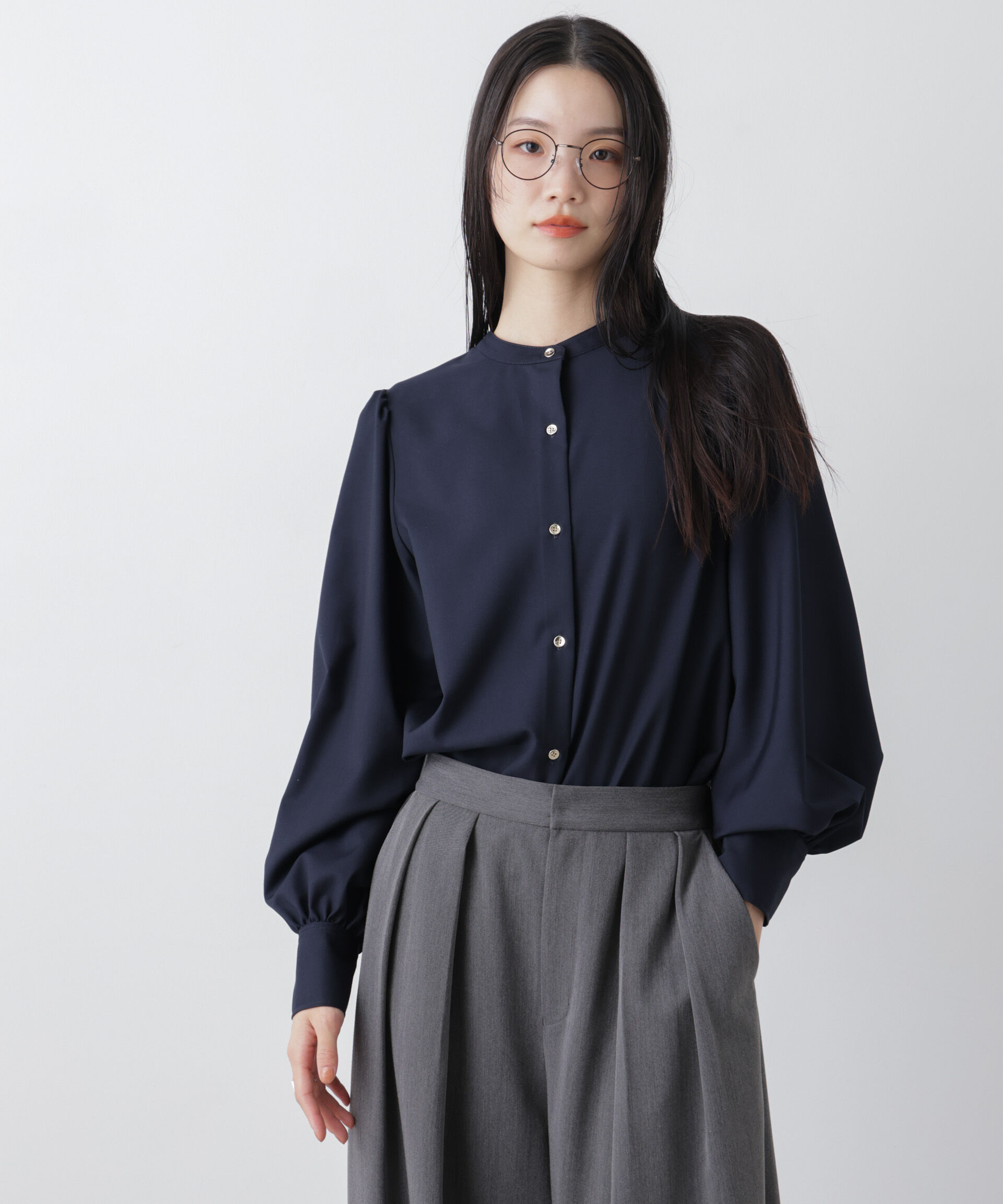 nano･universe「マシンウォッシャブルイージーケア ギャザースリーブブラウス」|シャツ・ブラウス|ネイビー