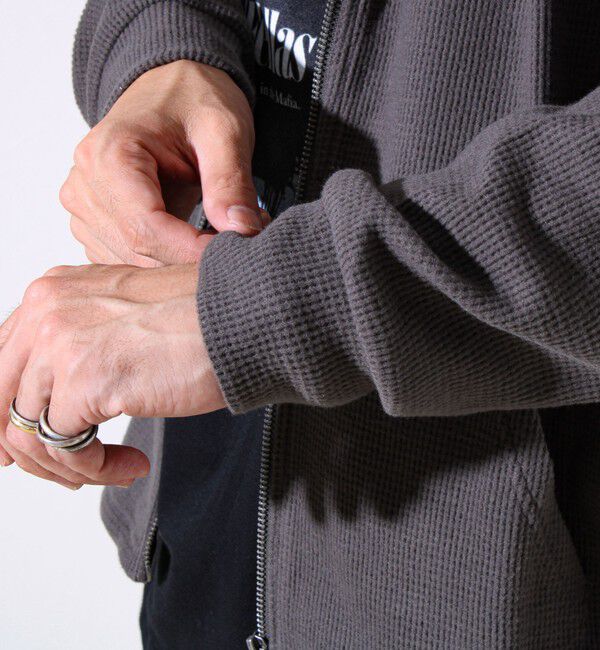 GLOSTER「【レイヤードに最適】起毛ワッフル 裾ドロストジップパーカー」|パーカー|
