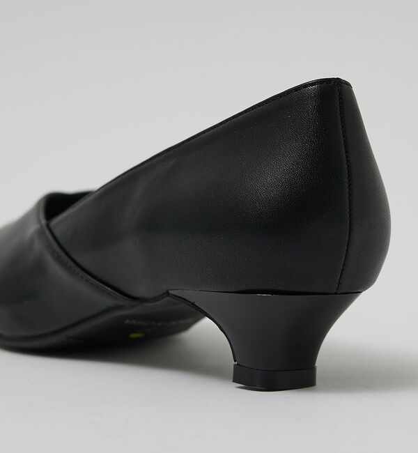 AU BANNISTER「【販売店舗限定】Vカットパンプス」|パンプス|