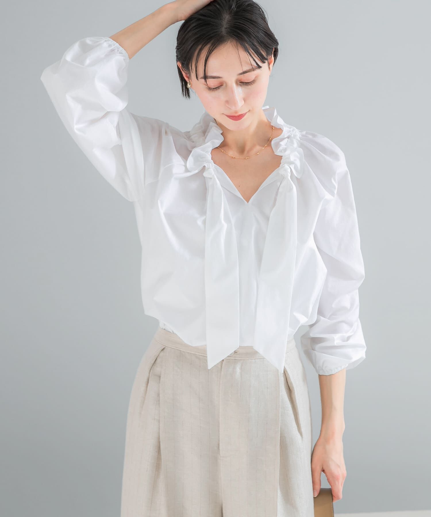 URBAN RESEARCH ROSSO「フリルネックシャツブラウス」|シャツ・ブラウス|