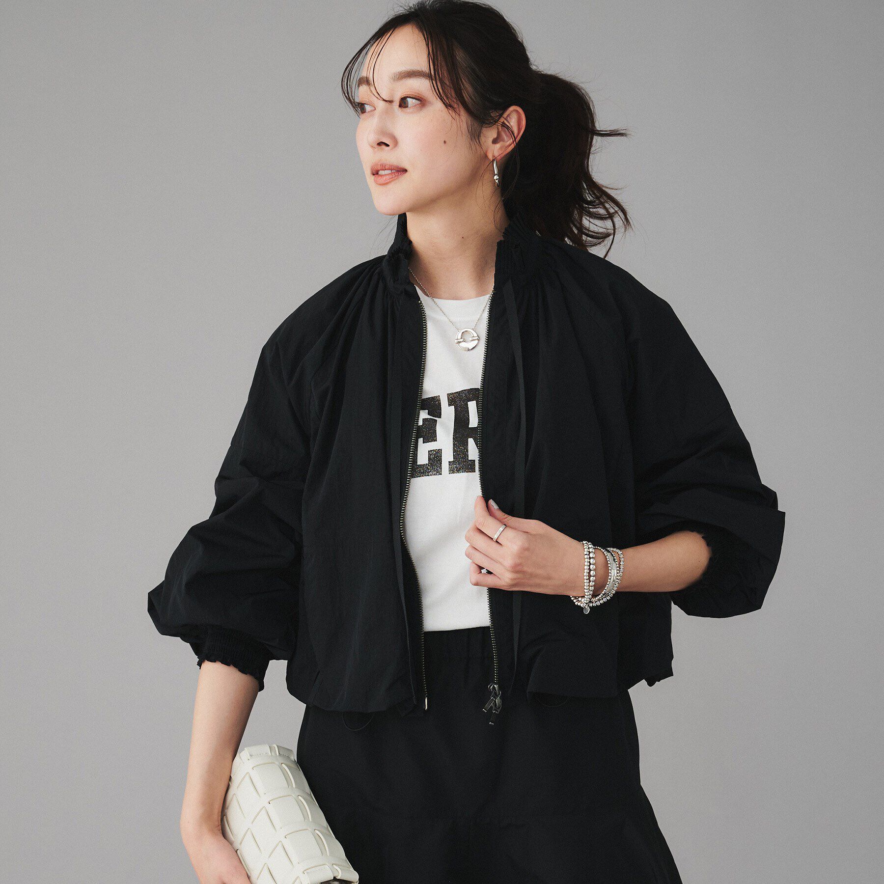 UNTITLED「【MARILYN MOON】プリーツナイロンシアーバルーンブルゾン」|ブルゾン・スタジャン|ブラック(019)